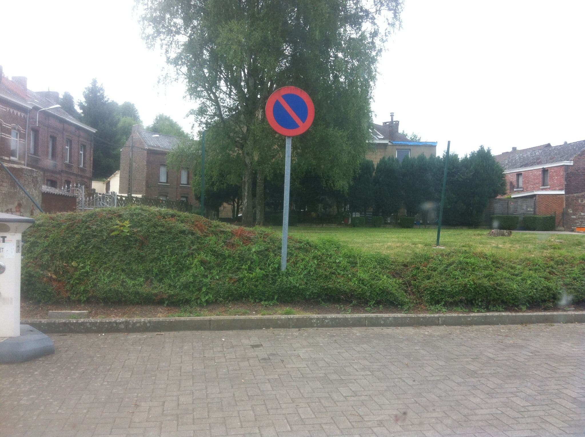 Street view near Aire de Bouffioulx, Bouffioulx — © raymond (CC BY-SA · Mapillary)