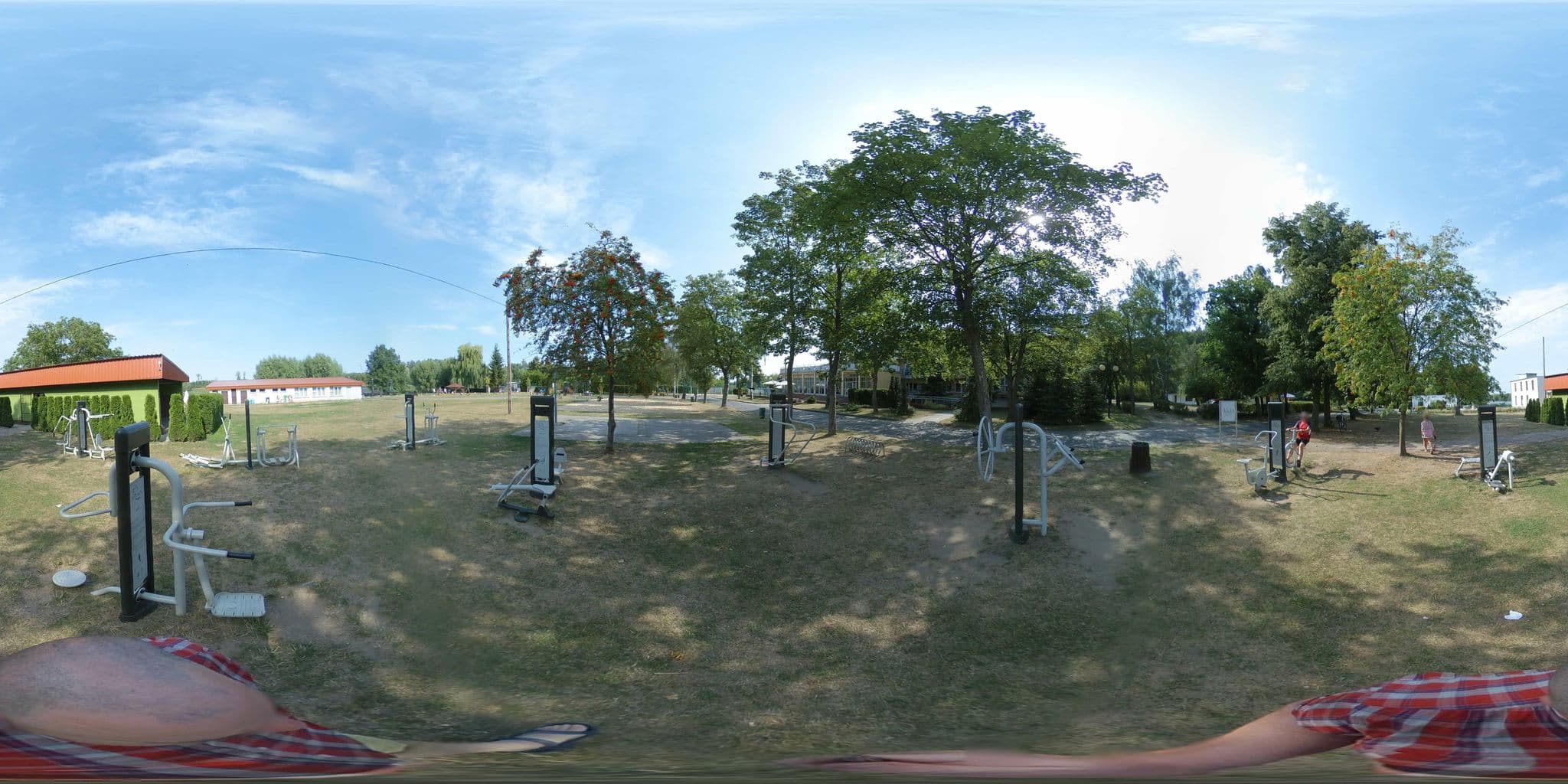 Street view near Nad Jeziorem Starogrodzkim, Chełmno — © kedas (CC BY-SA · Mapillary)