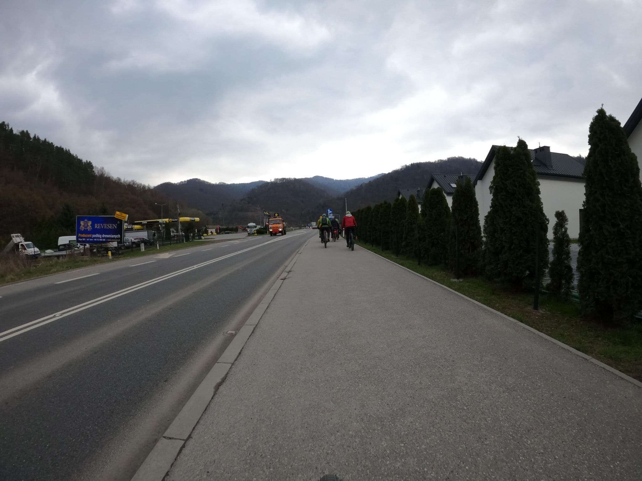 Street view near Nowa Osada, Łącko — © masterofnoroad (CC BY-SA · Mapillary)