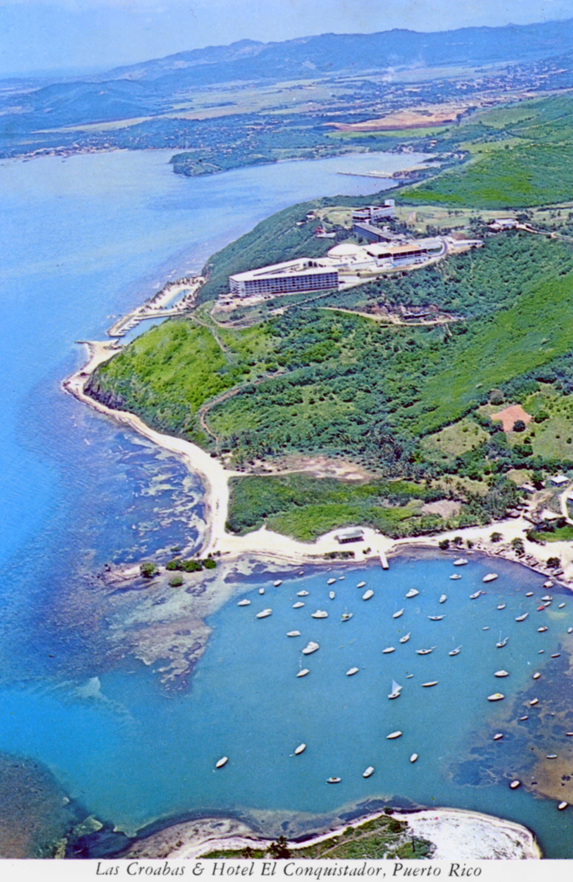 El Conquistador Resort (via Wikimedia Commons, Public domain)