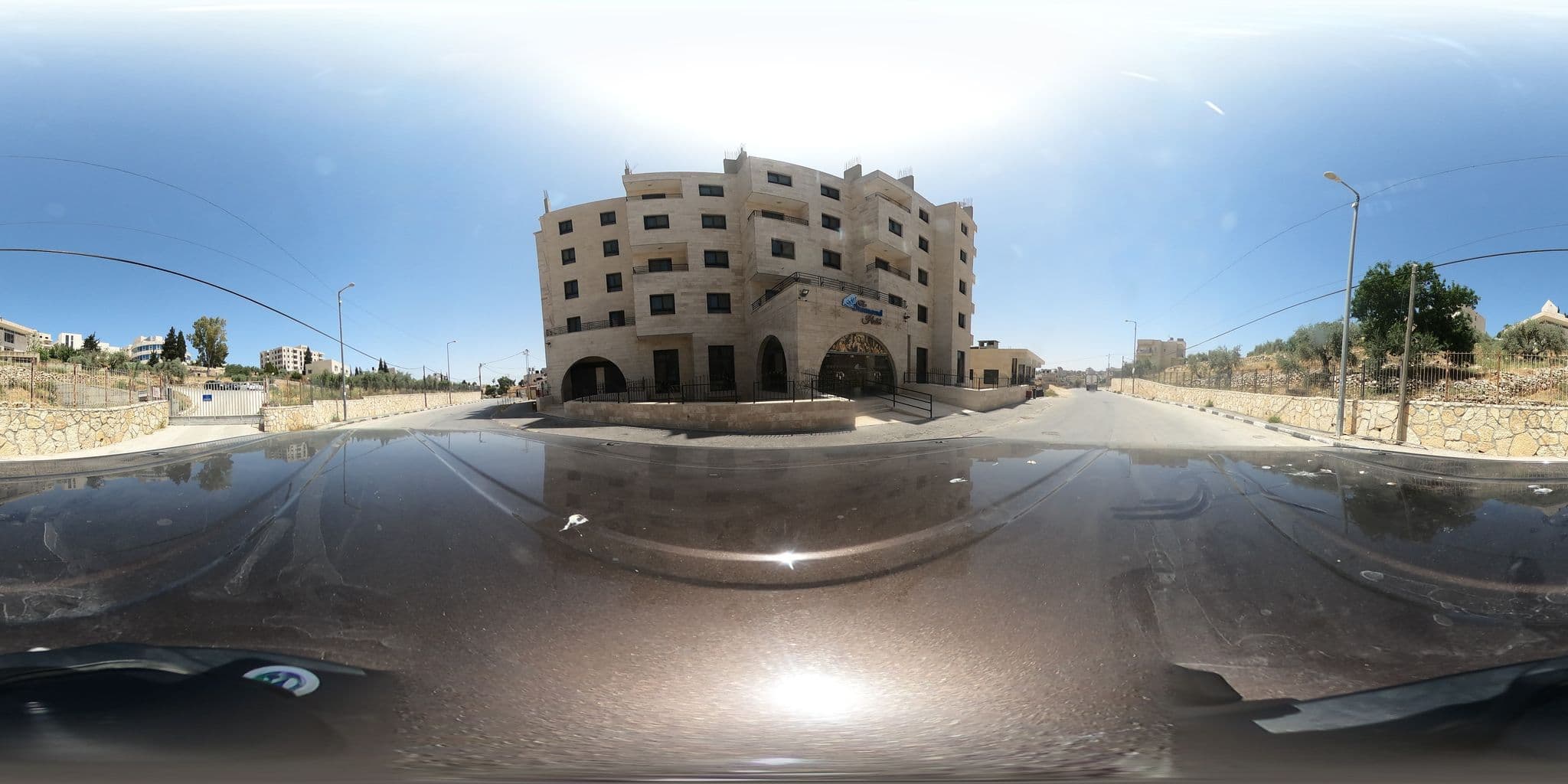 Street view near Diamond Hotel, Khallat Ḩamāmah — © 360ms (CC BY-SA · Mapillary)