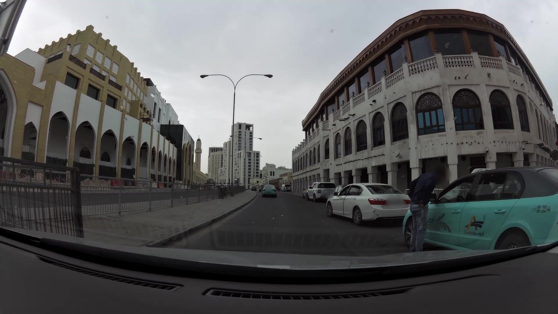 Street view near Najd boutique hotel, Farīq al Hitmī — © kaartcam (CC BY-SA · Mapillary)