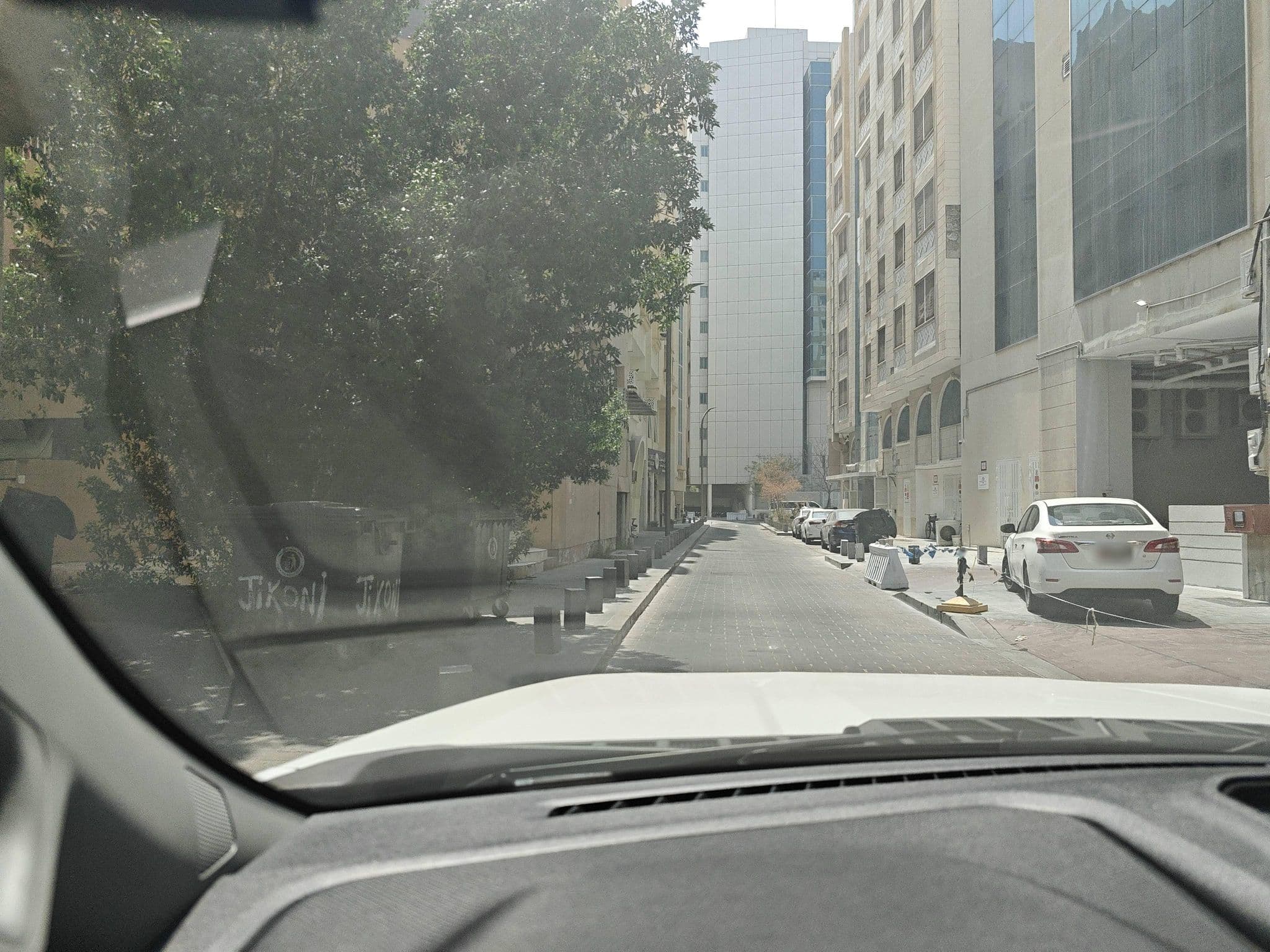 Street view near Al Mourouj Inn Hotel, Al Hitmī — © MaaRio80 (CC BY-SA · Mapillary)