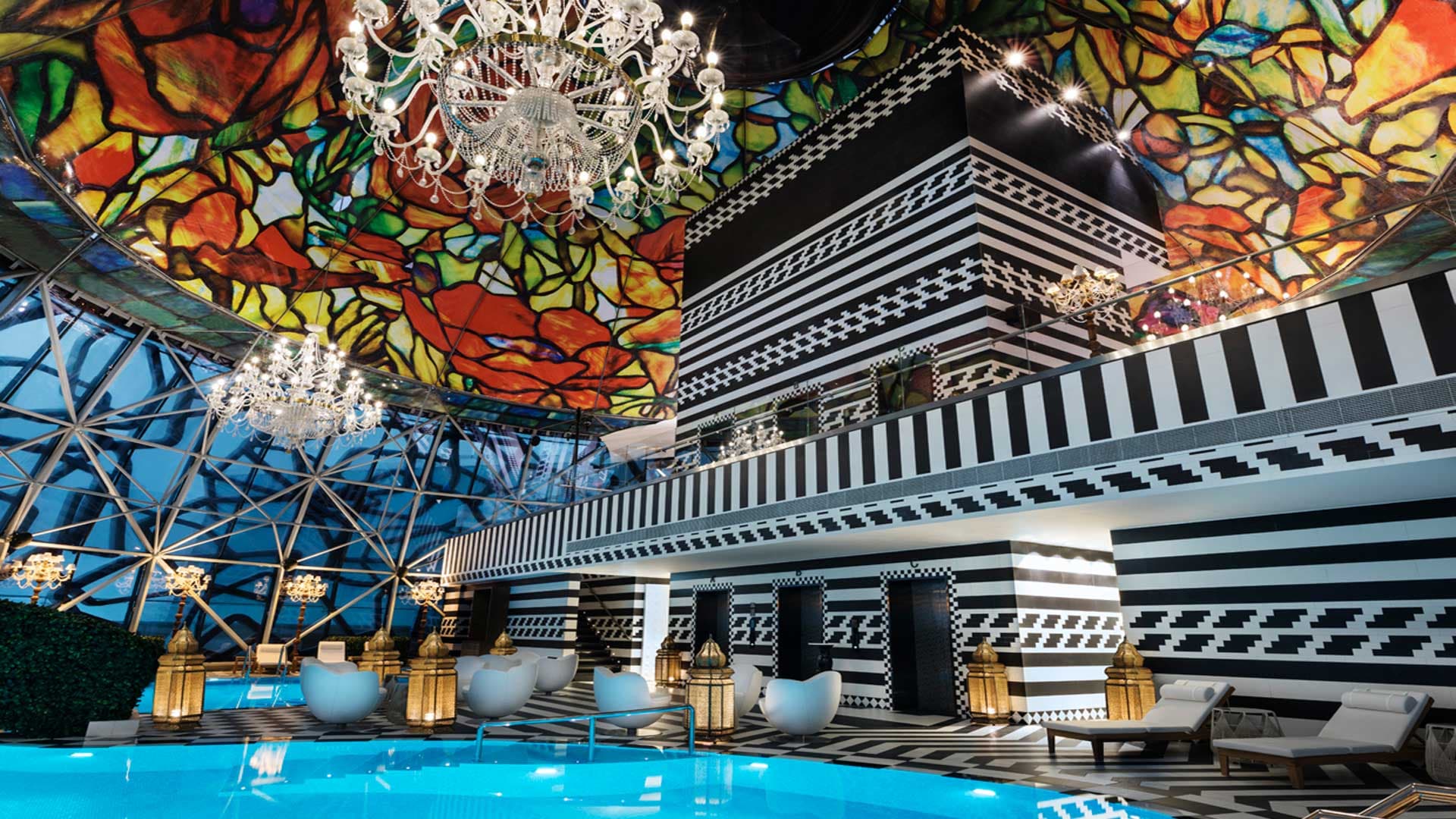Mondrian Doha (via Wikimedia Commons, CC BY-SA 4.0)