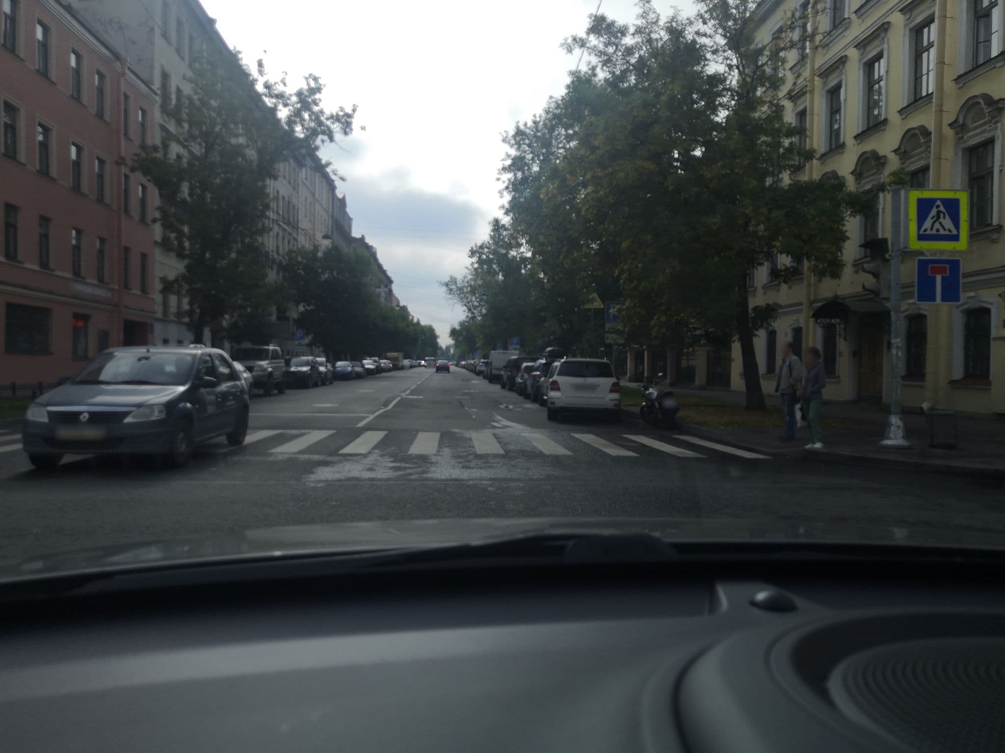 Street view near Rivoli, Vasyl'evsky Ostrov — © rusfox (CC BY-SA · Mapillary)