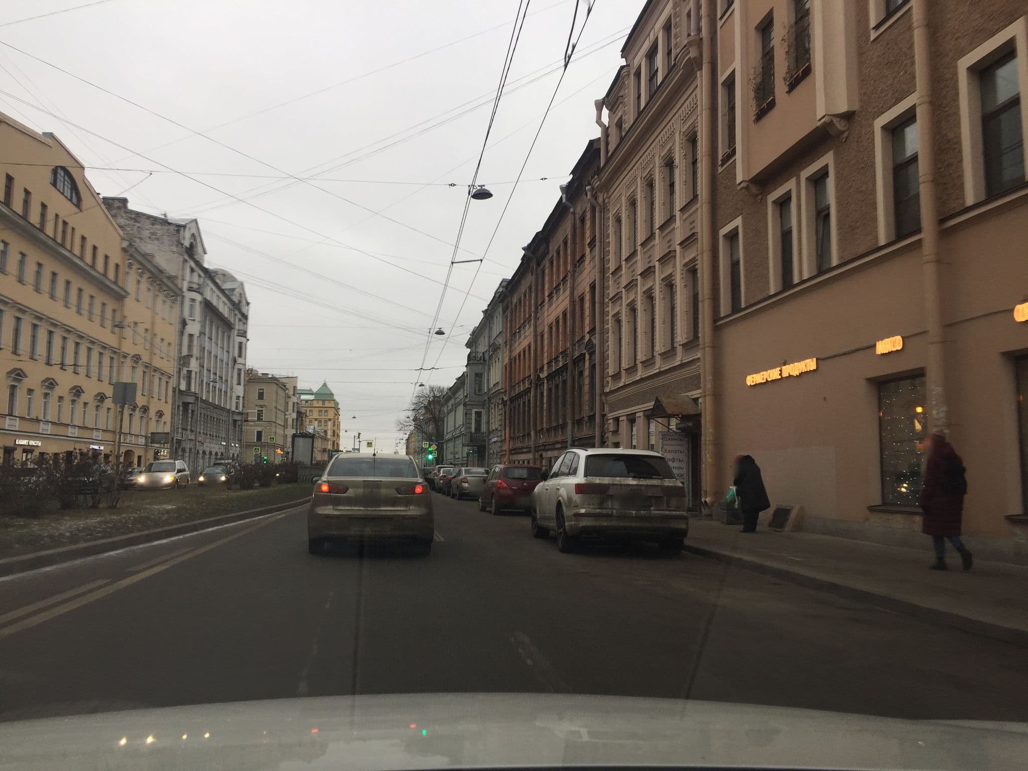 Street view near Sokroma Molbert, Vasyl'evsky Ostrov — © ser9ei999 (CC BY-SA · Mapillary)