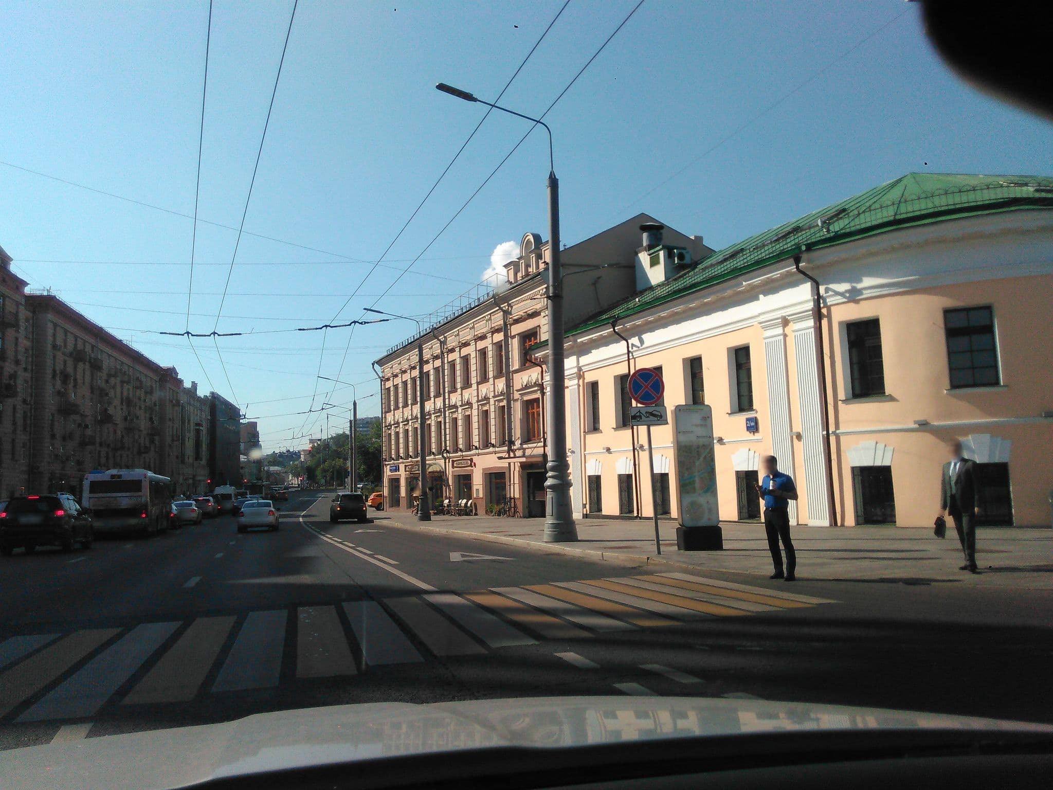 Street view near De Art 13, Moscow — © wowik (CC BY-SA · Mapillary)