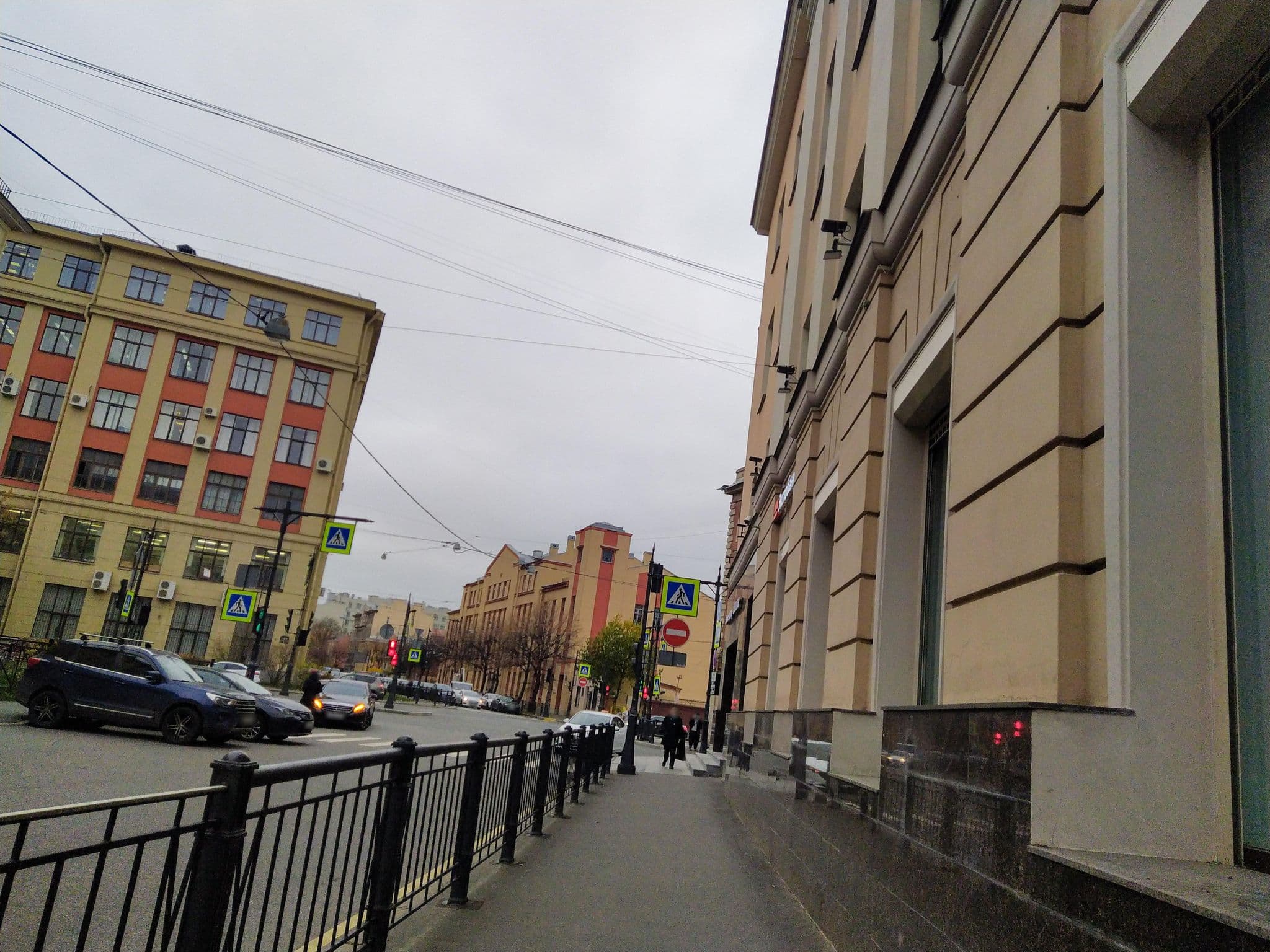 Street view near Sokroma Градъ, Petrogradka — © ser9ei999 (CC BY-SA · Mapillary)