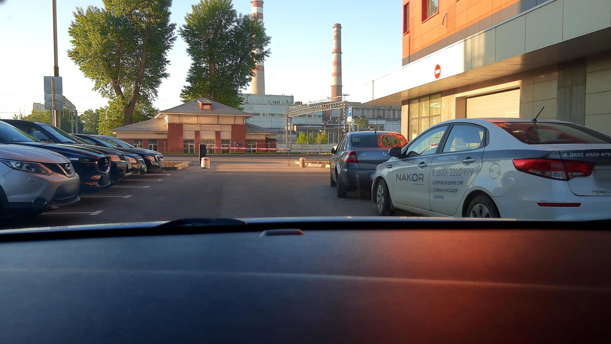 Street view near Knokey Парк Легенд, Kozhukhovo — © phoneuploader (CC BY-SA · Mapillary)