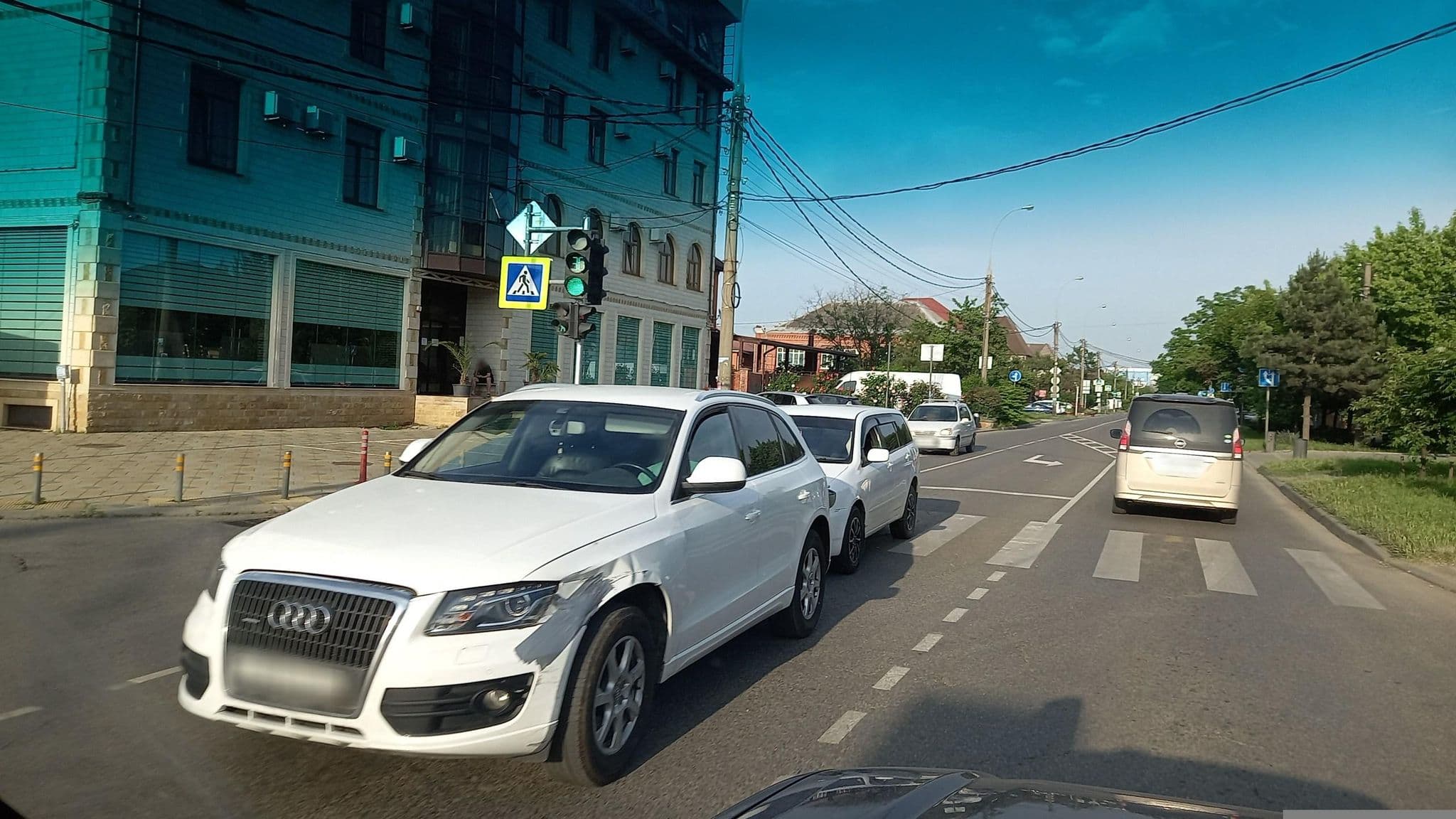Street view near Resident, Krasnodar — © azimuth (CC BY-SA · Mapillary)