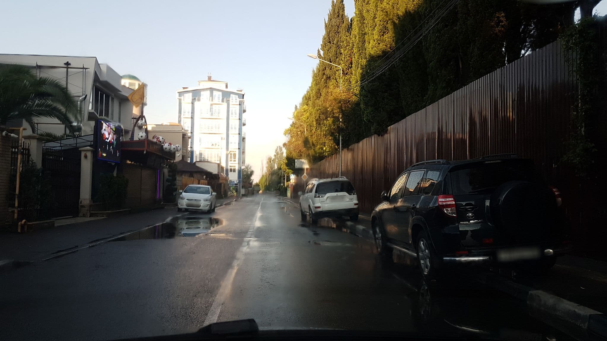 Street view near Marina Inn, Adler — © teddy73 (CC BY-SA · Mapillary)