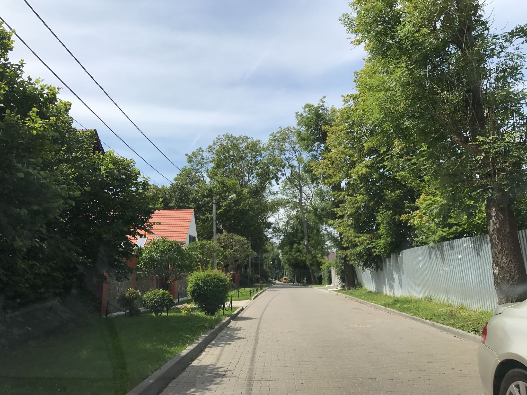 Street view near Royal Lions, Zelenogradsk — © dade (CC BY-SA · Mapillary)