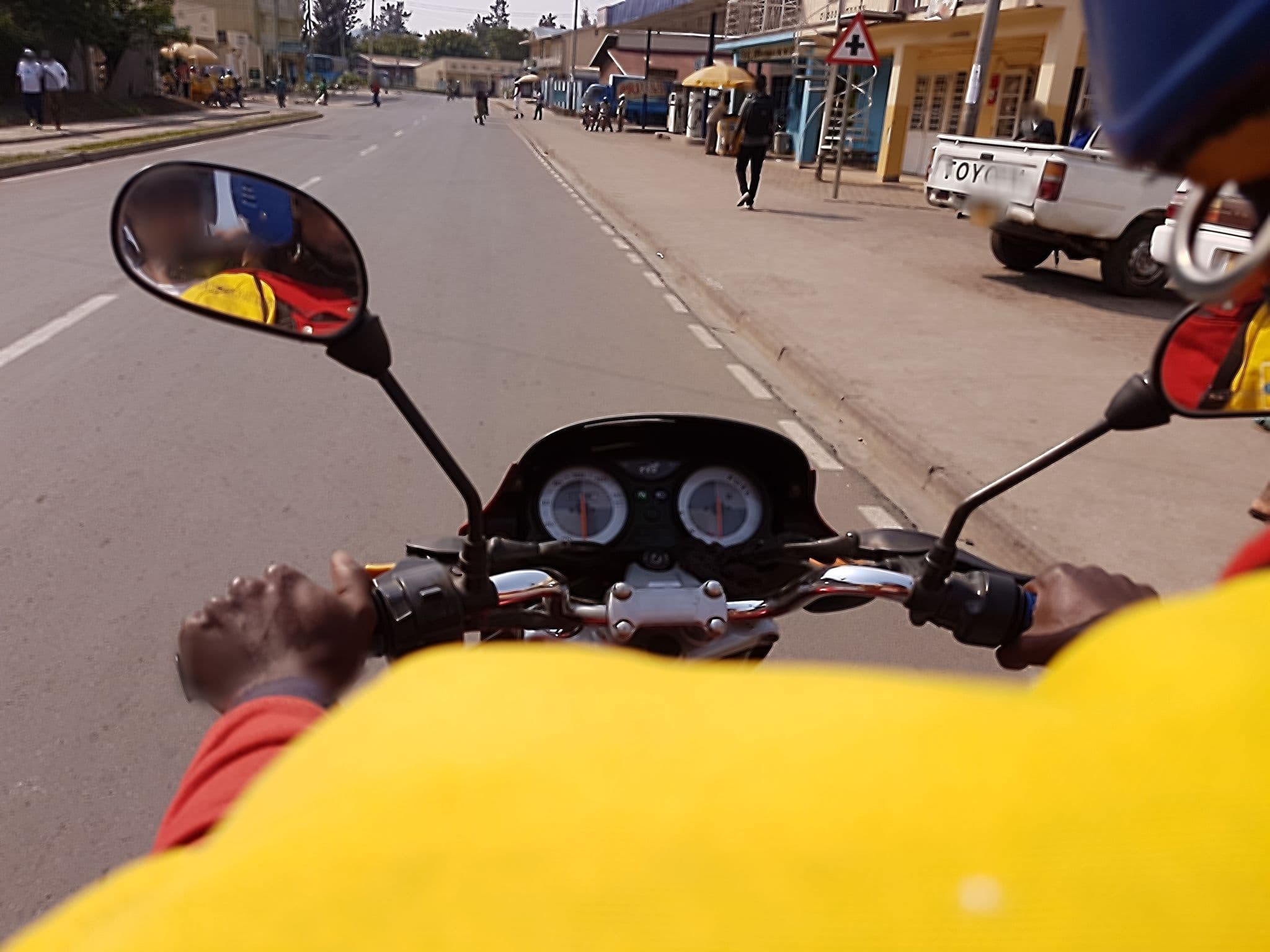 Street view near Auberge de Gisenye, Gisenyi — © dielon (CC BY-SA · Mapillary)