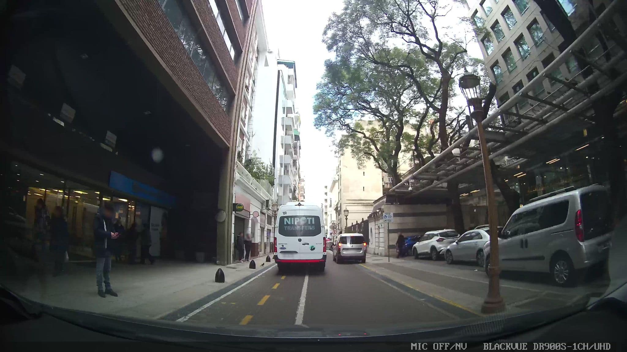 Street view near Alvear Art Hotel, Retiro — © kaartcam (CC BY-SA · Mapillary)