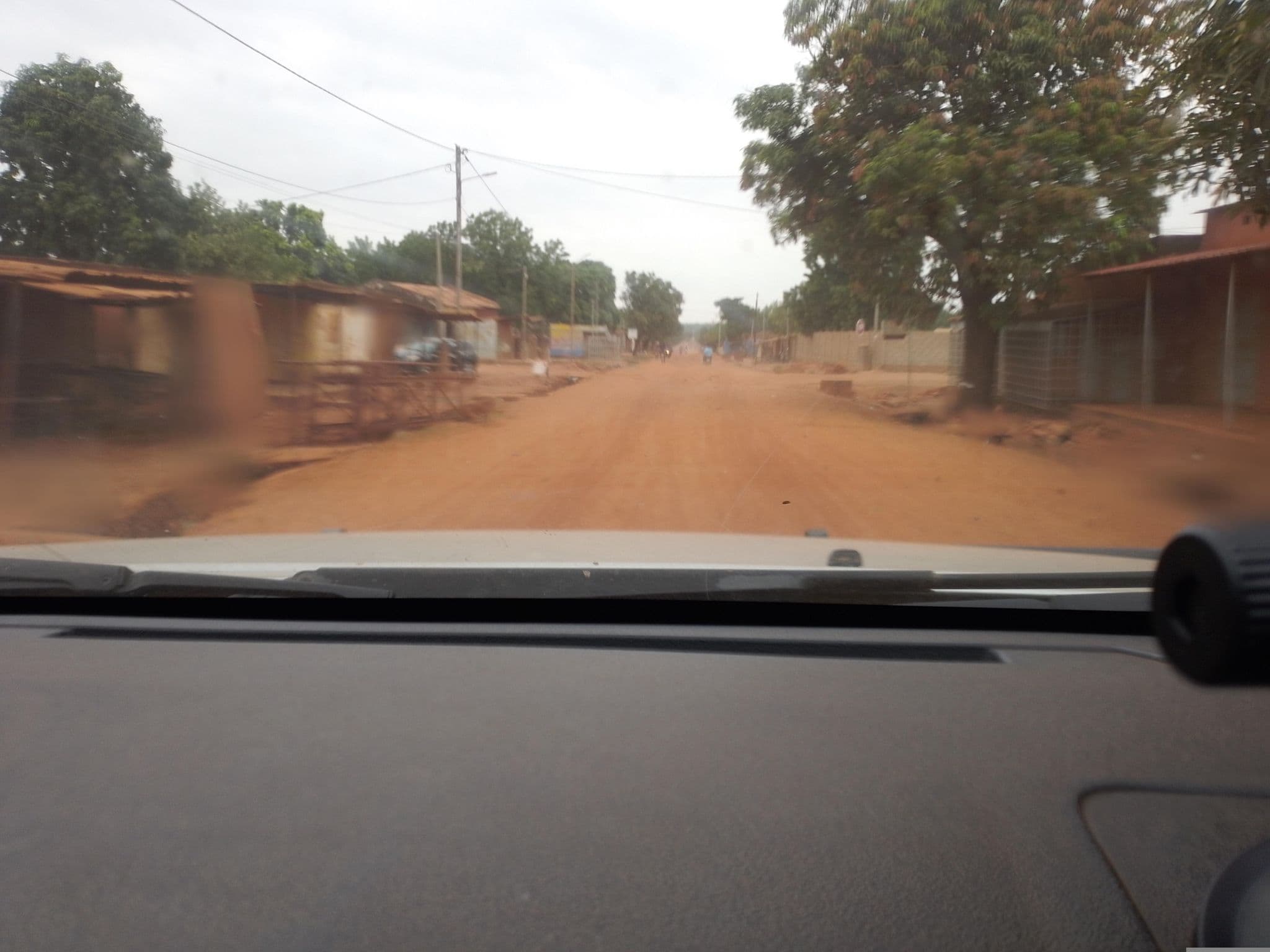 Street view near Hotel le Comoe, Banfora — © ADJIGUI (CC BY-SA · Mapillary)