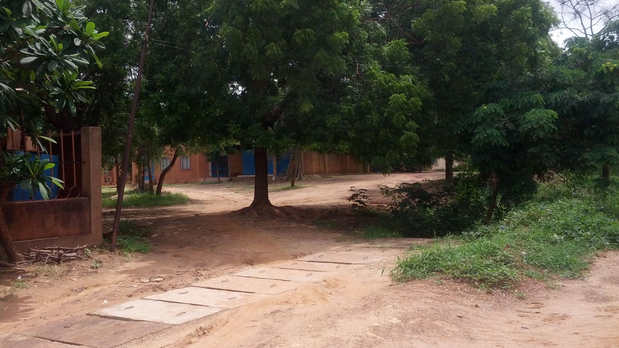 Street view near Maison des hôtes, Ouagadougou