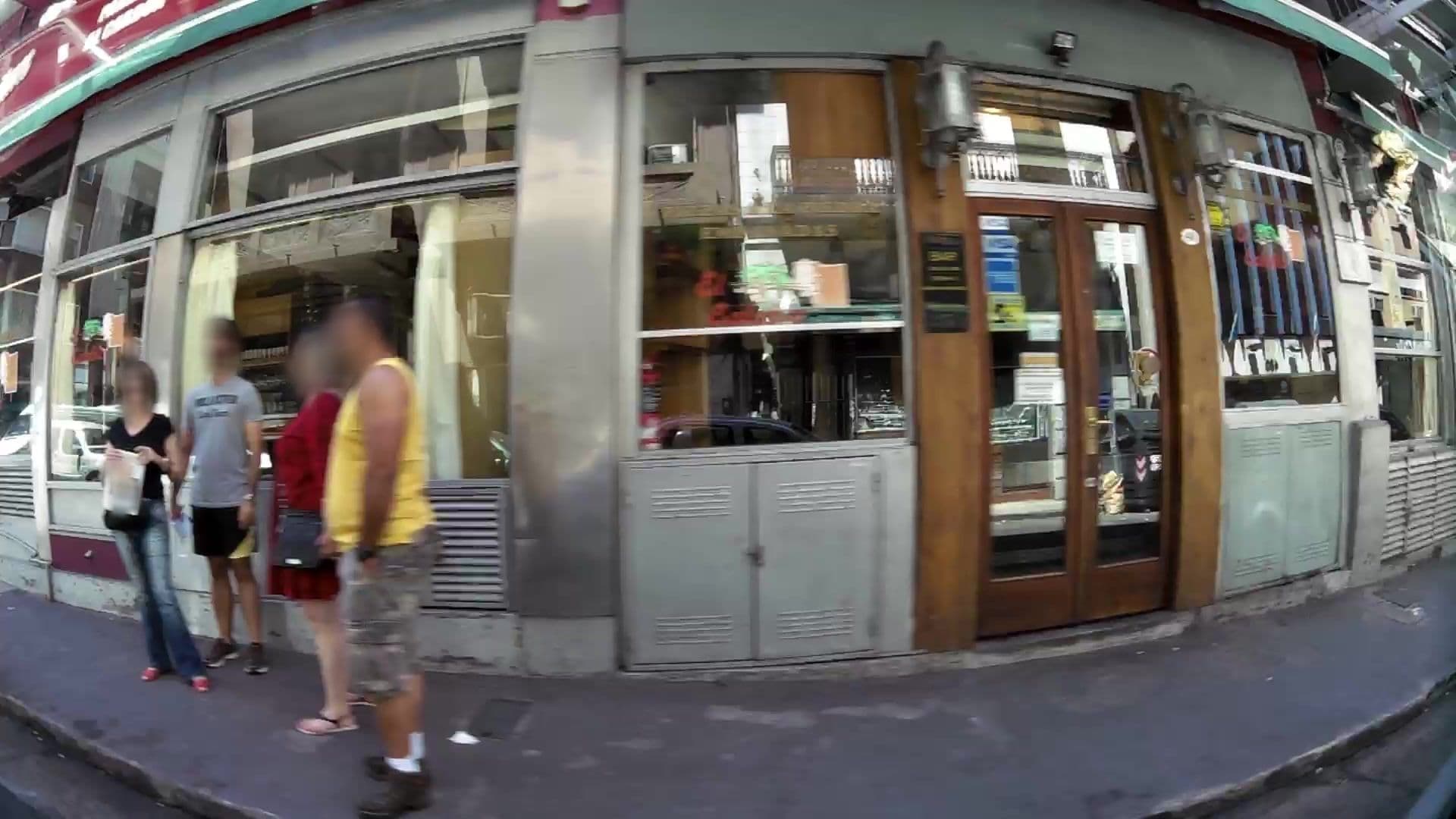 Street view near Diplomat, Retiro — © kaartcam (CC BY-SA · Mapillary)