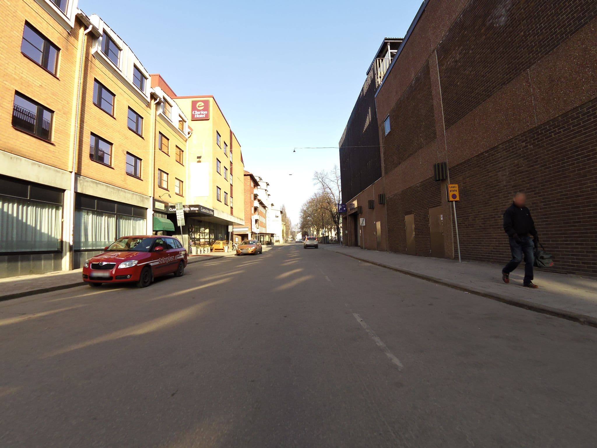 Street view near Clarion Hotel Winn, Gävle — © thecyclist (CC BY-SA · Mapillary)