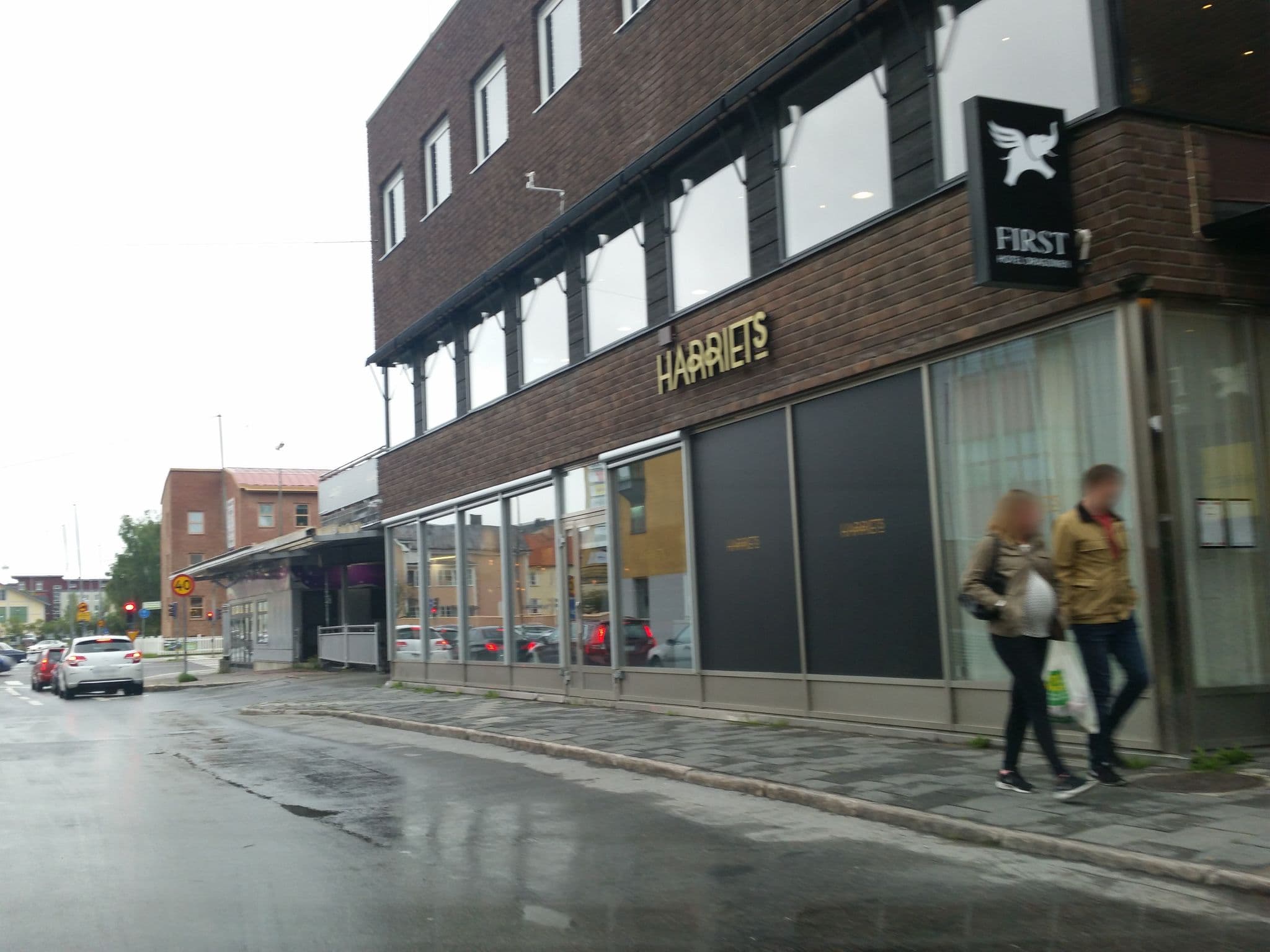 Street view near Hotell Dragonen, Umeå — © jopparn (CC BY-SA · Mapillary)