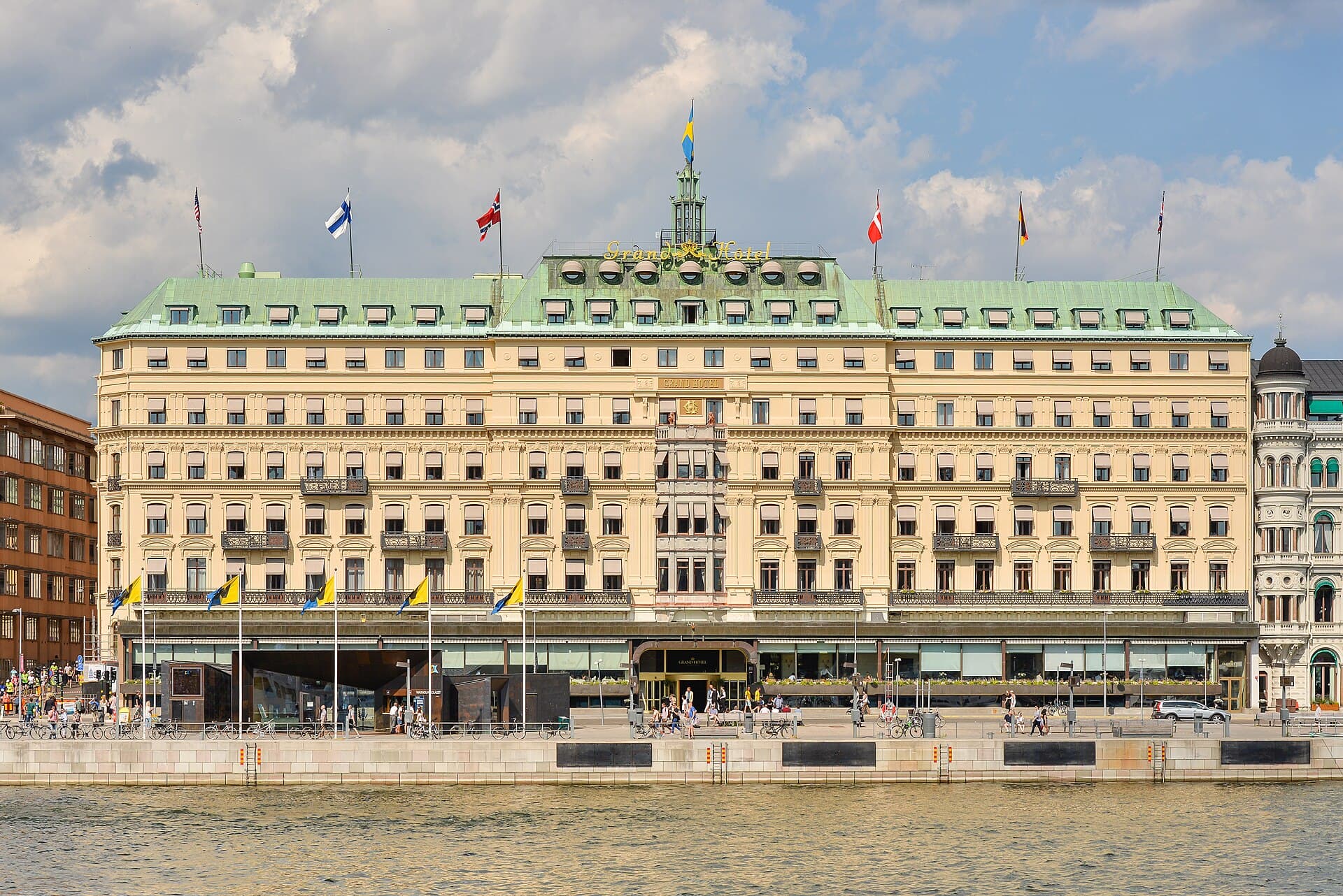 Grand Hôtel (via Wikimedia Commons, CC BY-SA 4.0)