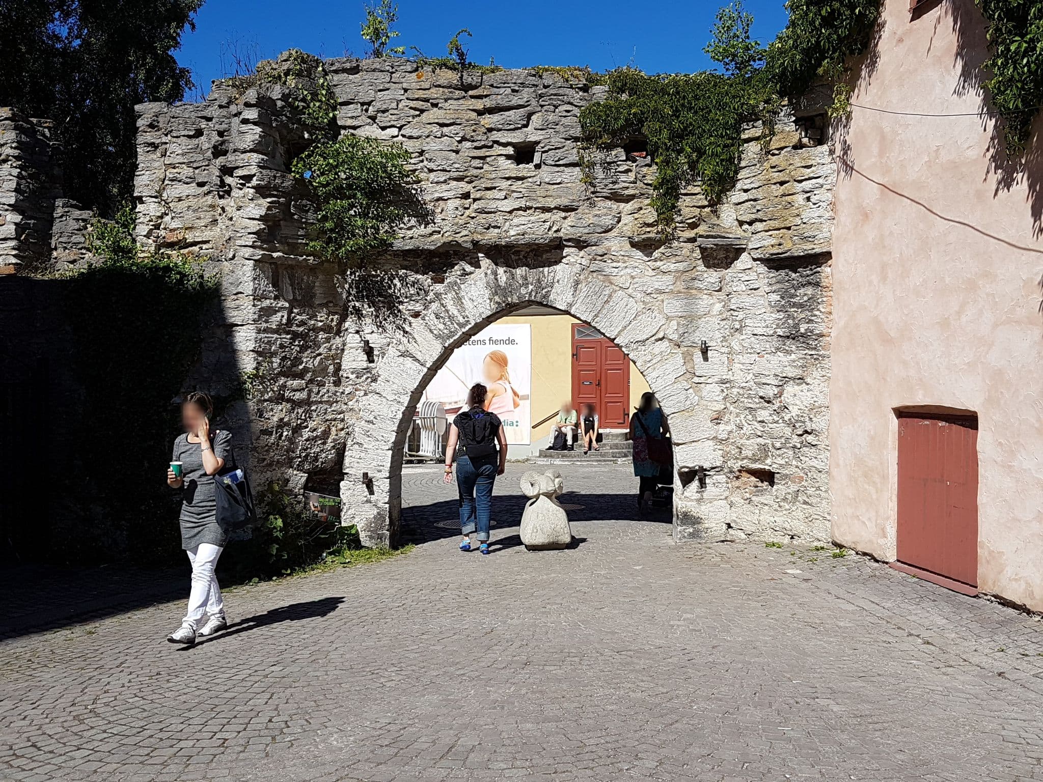 Street view near Kalk Hotel, Visby — © jopparn (CC BY-SA · Mapillary)