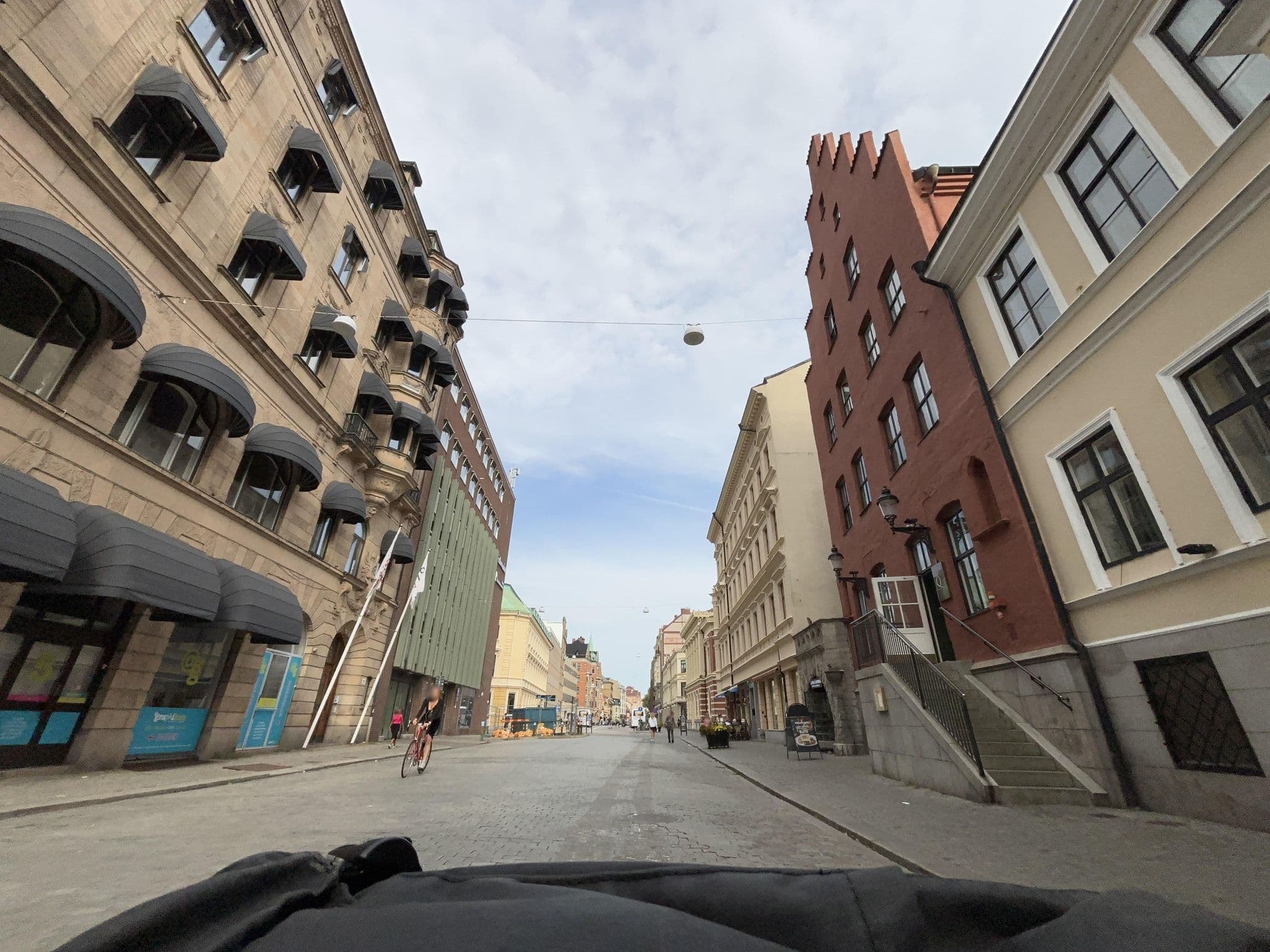 Street view near The Mayfair Hotel tunneln, Malmö — © fa30 (CC BY-SA · Mapillary)