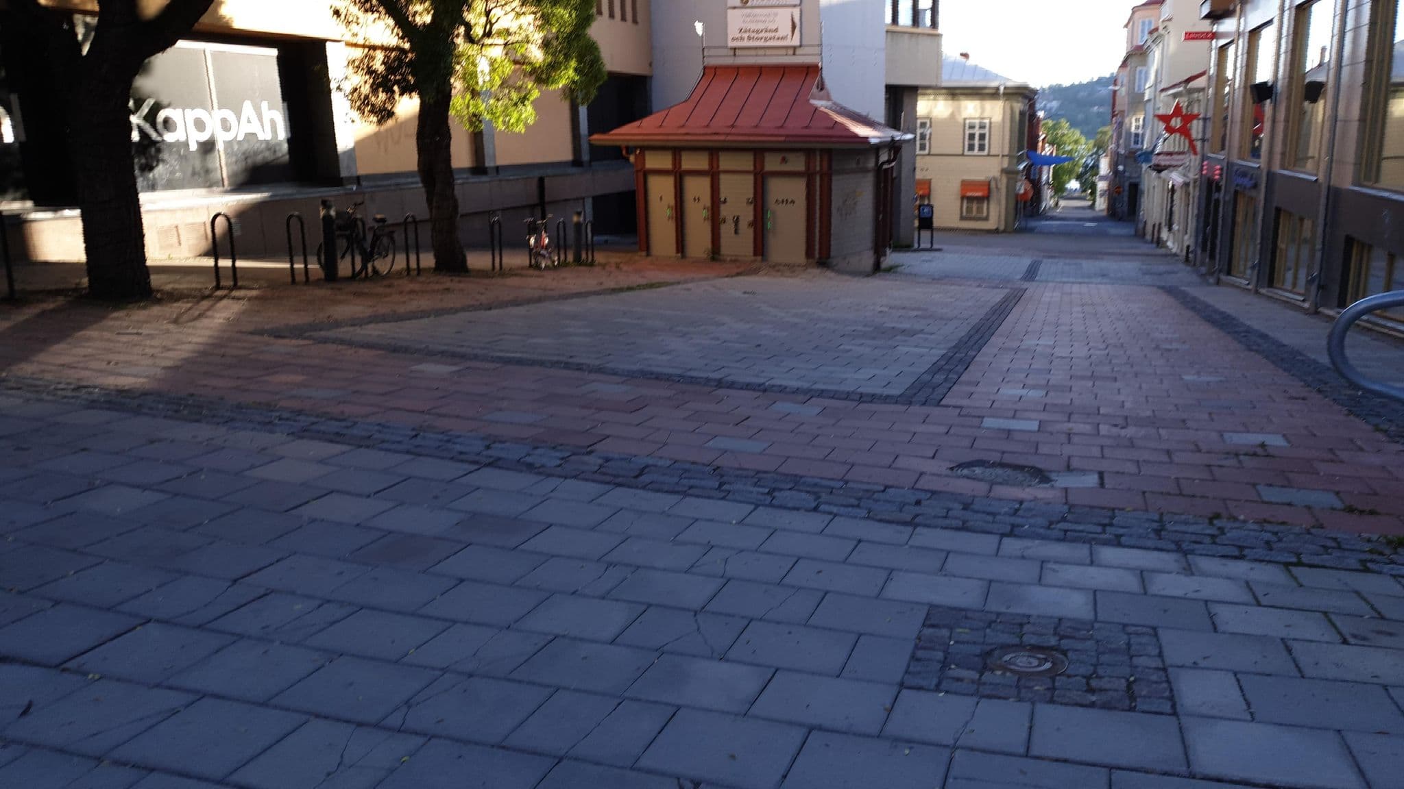 Street view near Hotel Zäta, Östersund — © jopparn (CC BY-SA · Mapillary)