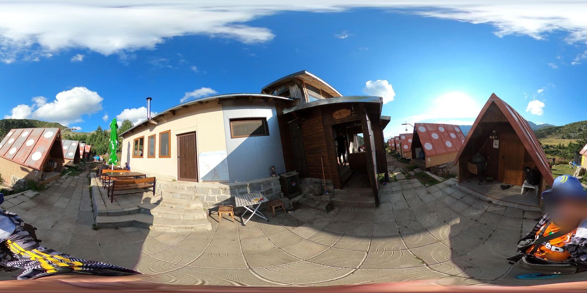 Street view near з. Спано поле (Shelter Spano Pole), Bansko — © alexanderbtodorov (CC BY-SA · Mapillary)
