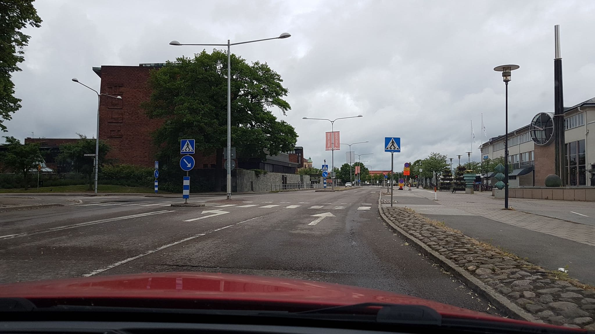Street view near Hotel Skövde, Skövde — © ainali (CC BY-SA · Mapillary)