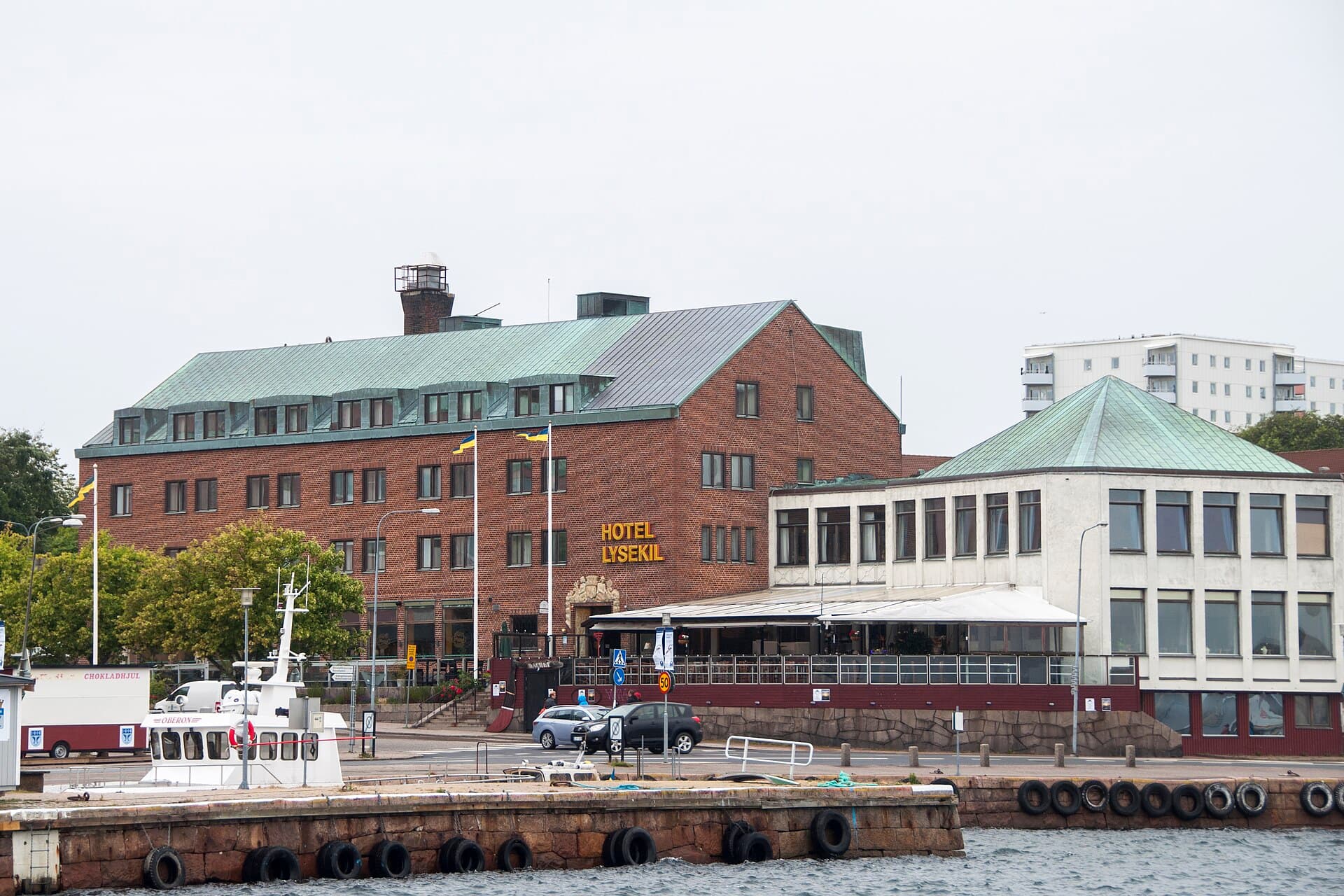 Hotel Lysekil (via Wikimedia Commons, CC BY-SA 4.0)