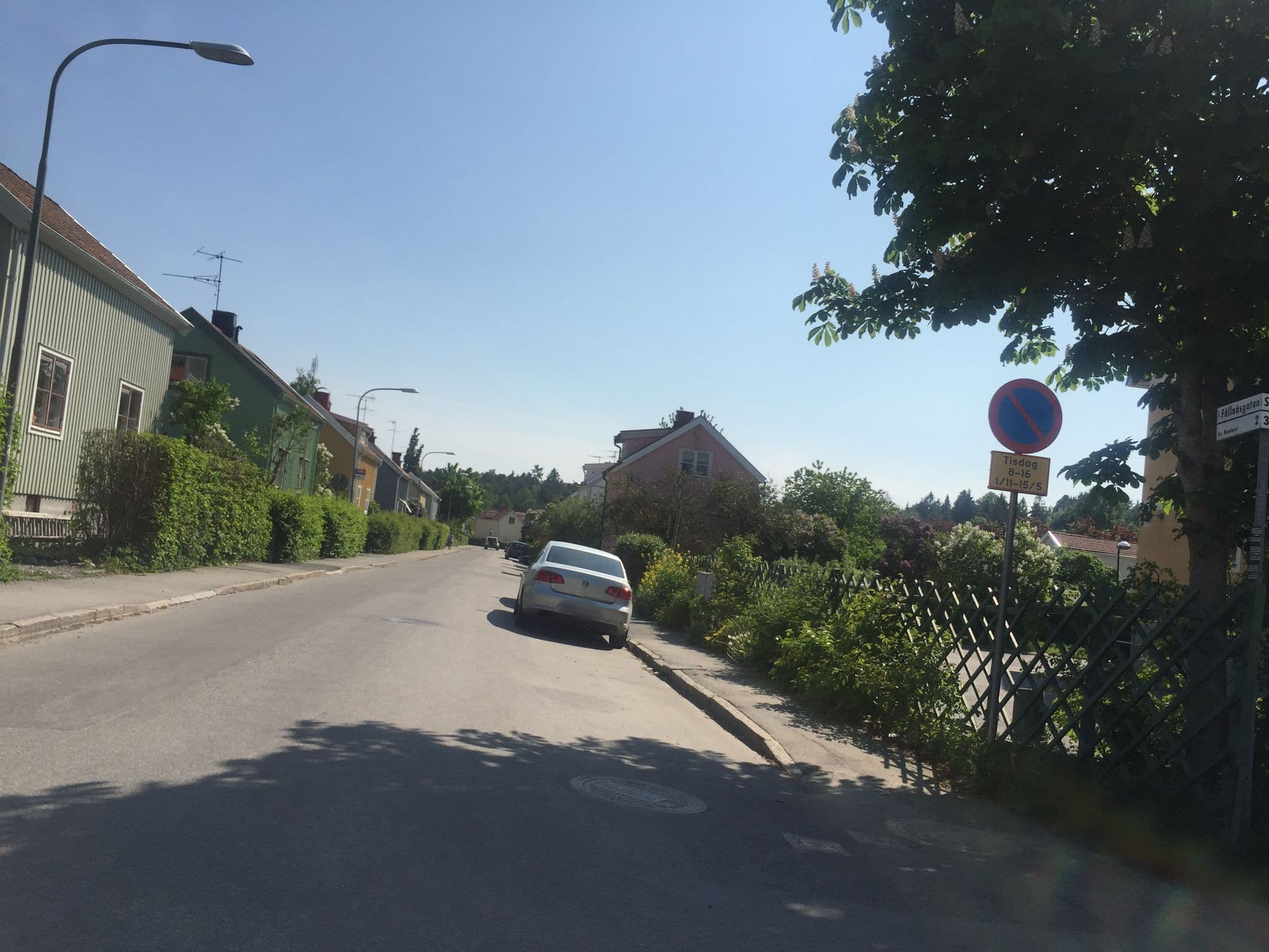 Street view near Maudes hotel, Årsta — © jerker (CC BY-SA · Mapillary)