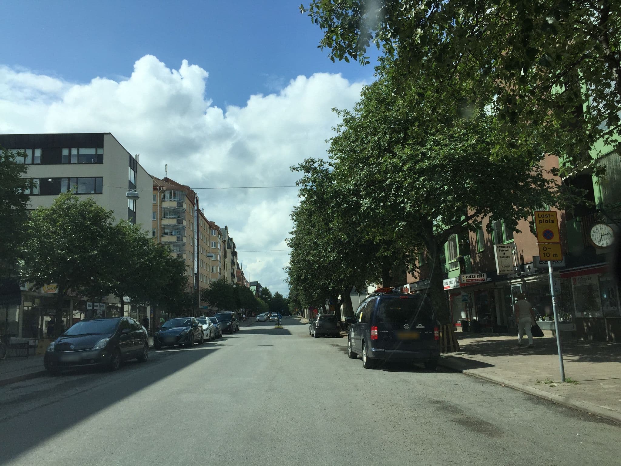 Street view near City Central, Örebro — © dade (CC BY-SA · Mapillary)