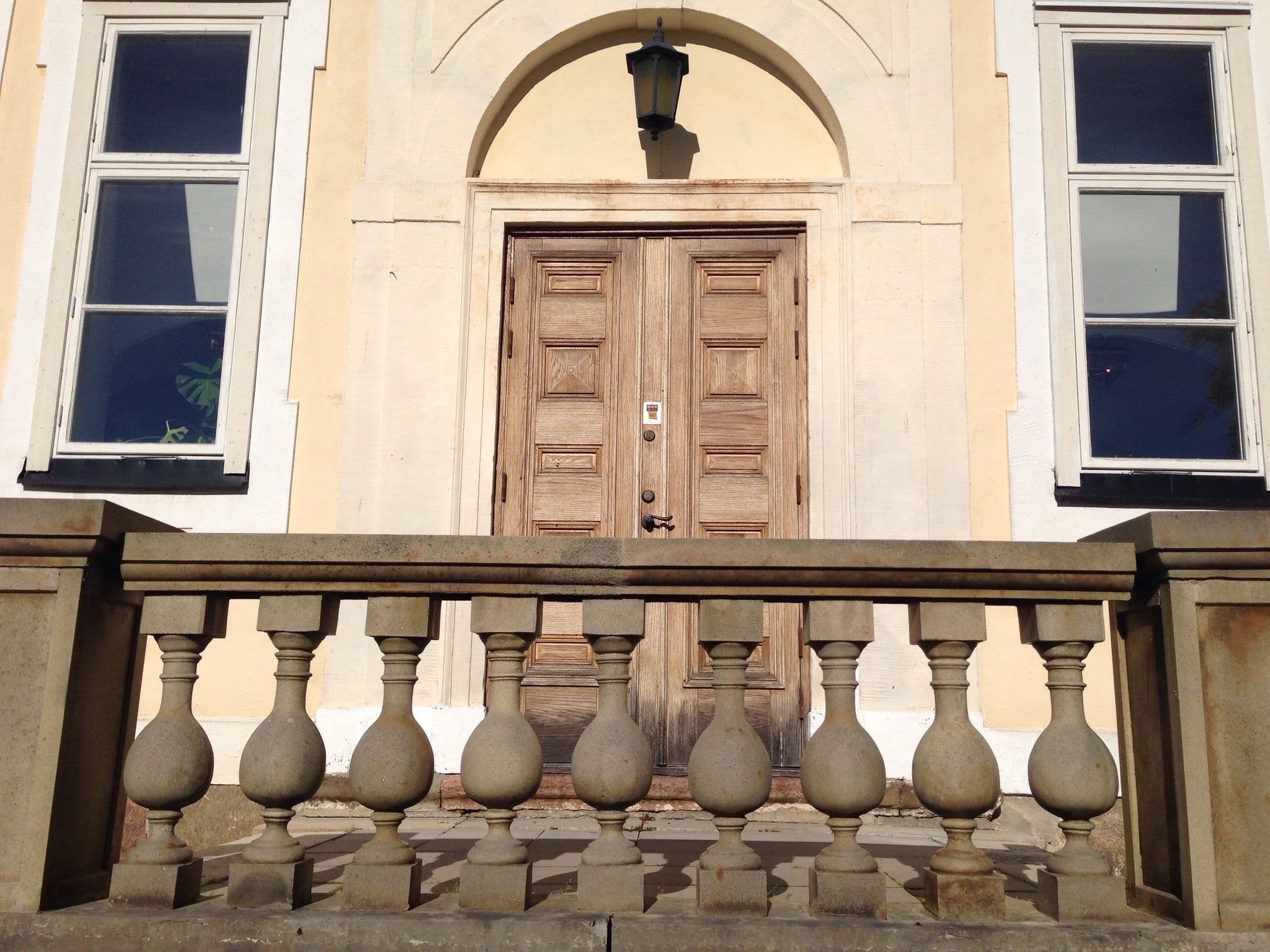 Street view near Haga Slott, Enköping — © lorimar (CC BY-SA · Mapillary)