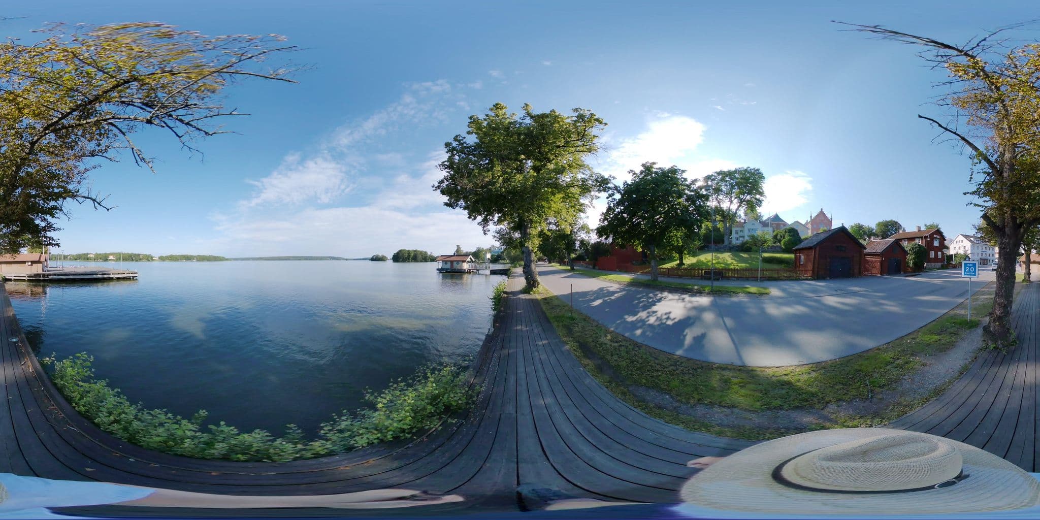Street view near Hotell Laurentius, Strängnäs — © bruno360 (CC BY-SA · Mapillary)