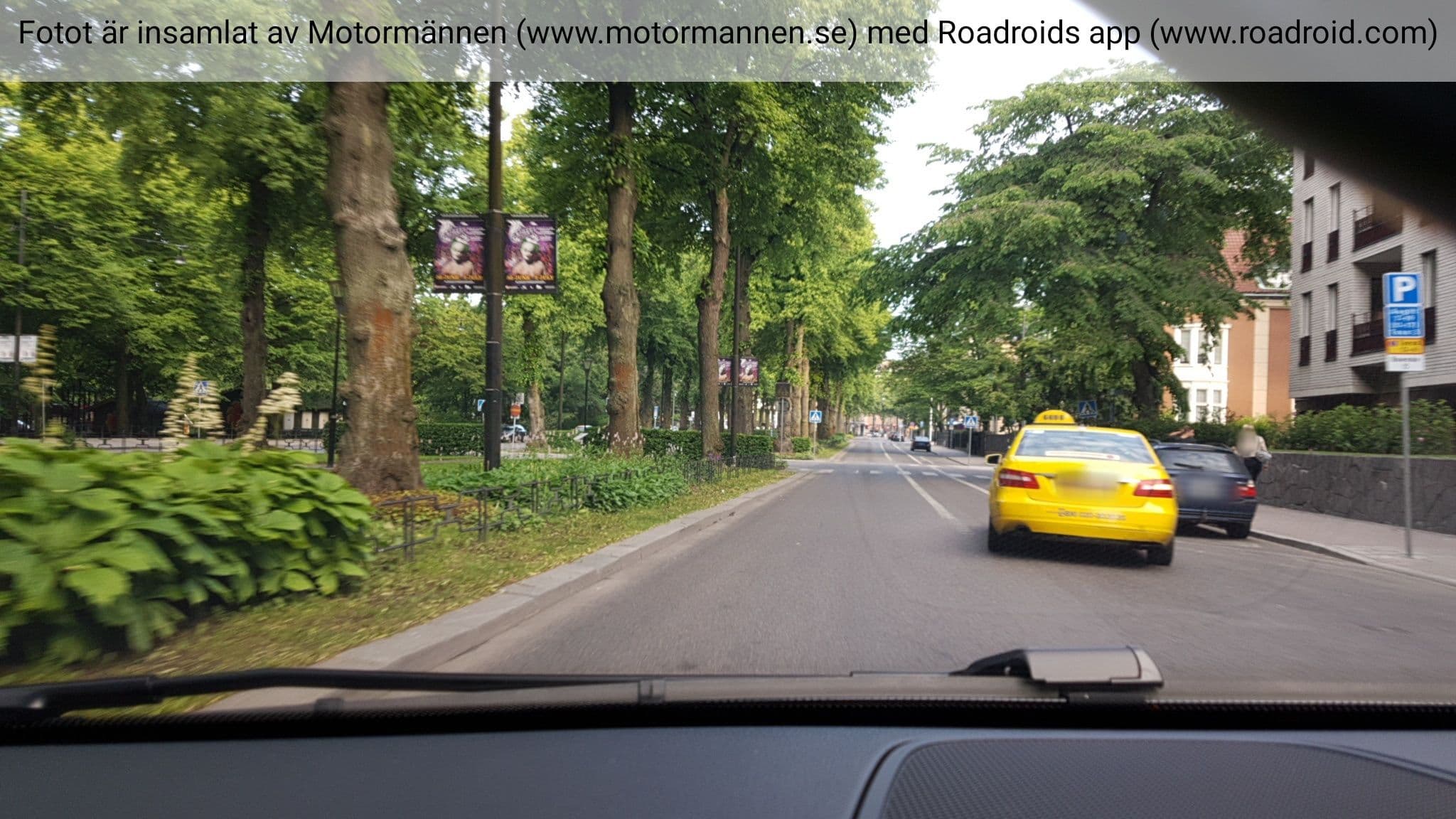 Street view near Scandic Park, Östermalm — © roadroid (CC BY-SA · Mapillary)