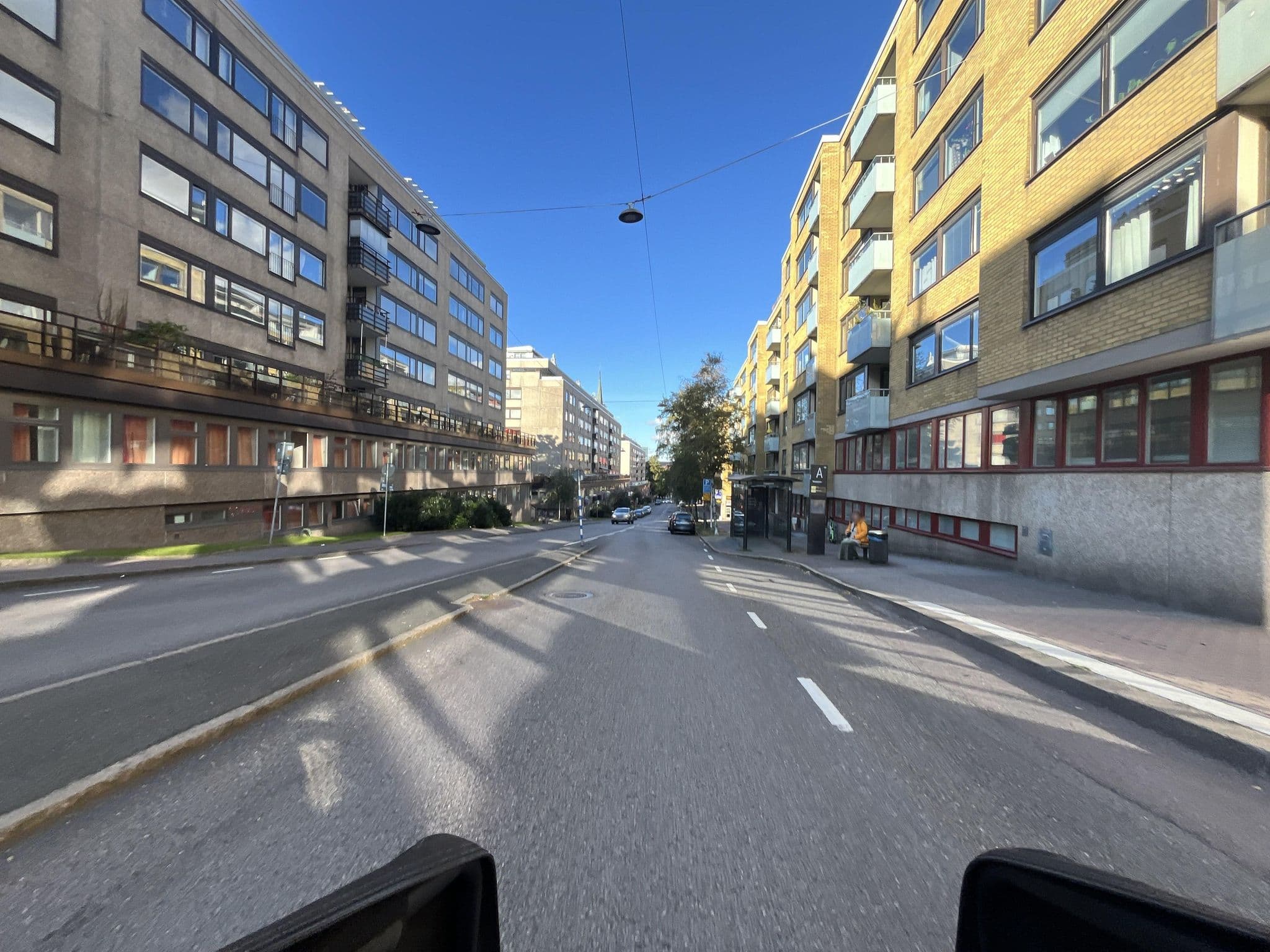 Street view near Linné Hostel, Gothenburg — © bjober001 (CC BY-SA · Mapillary)