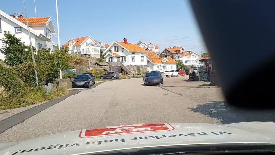 Street view near Emmas Kök & Boende, Skärhamn — © roadroid (CC BY-SA · Mapillary)