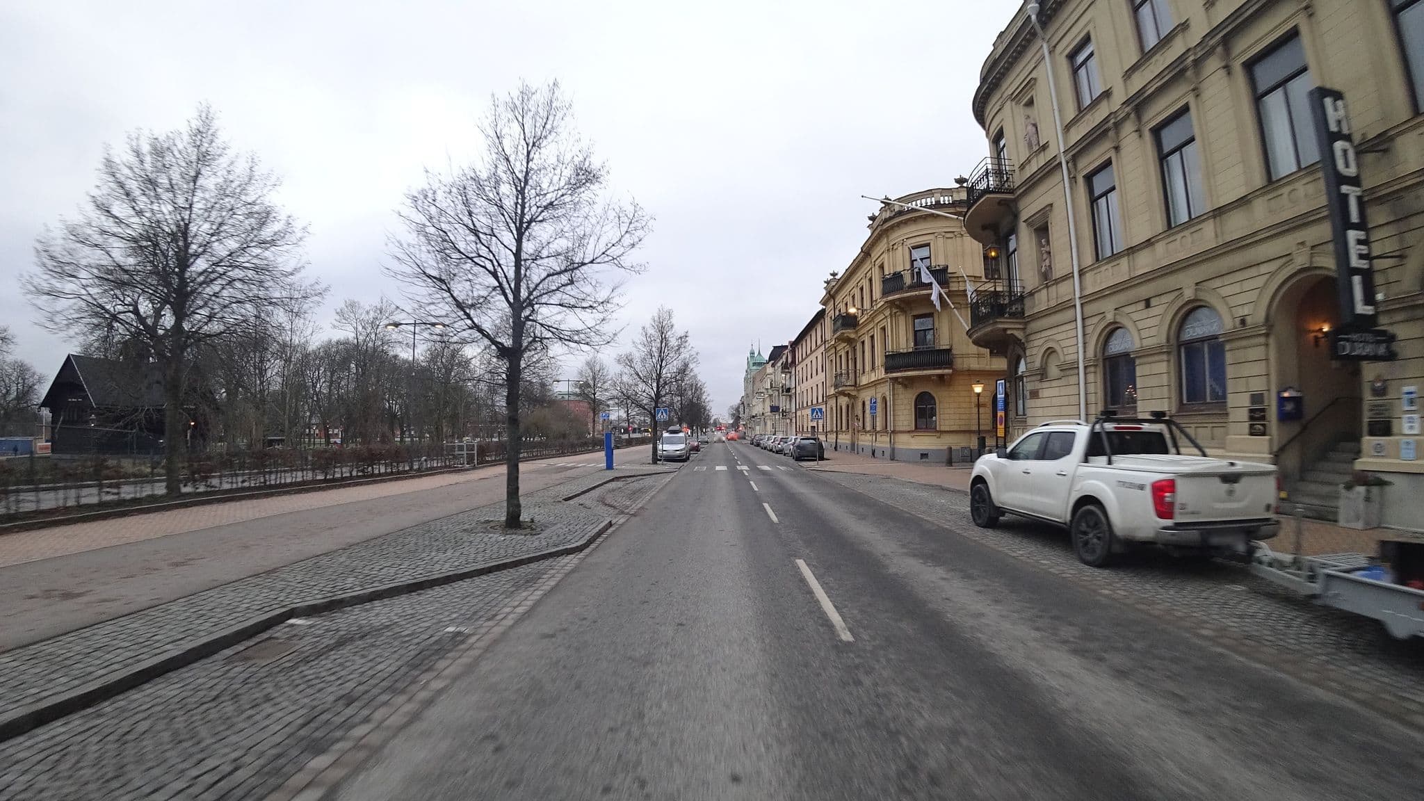 Street view near Hotel Park Allé, Kristianstad — © karlmagnus (CC BY-SA · Mapillary)