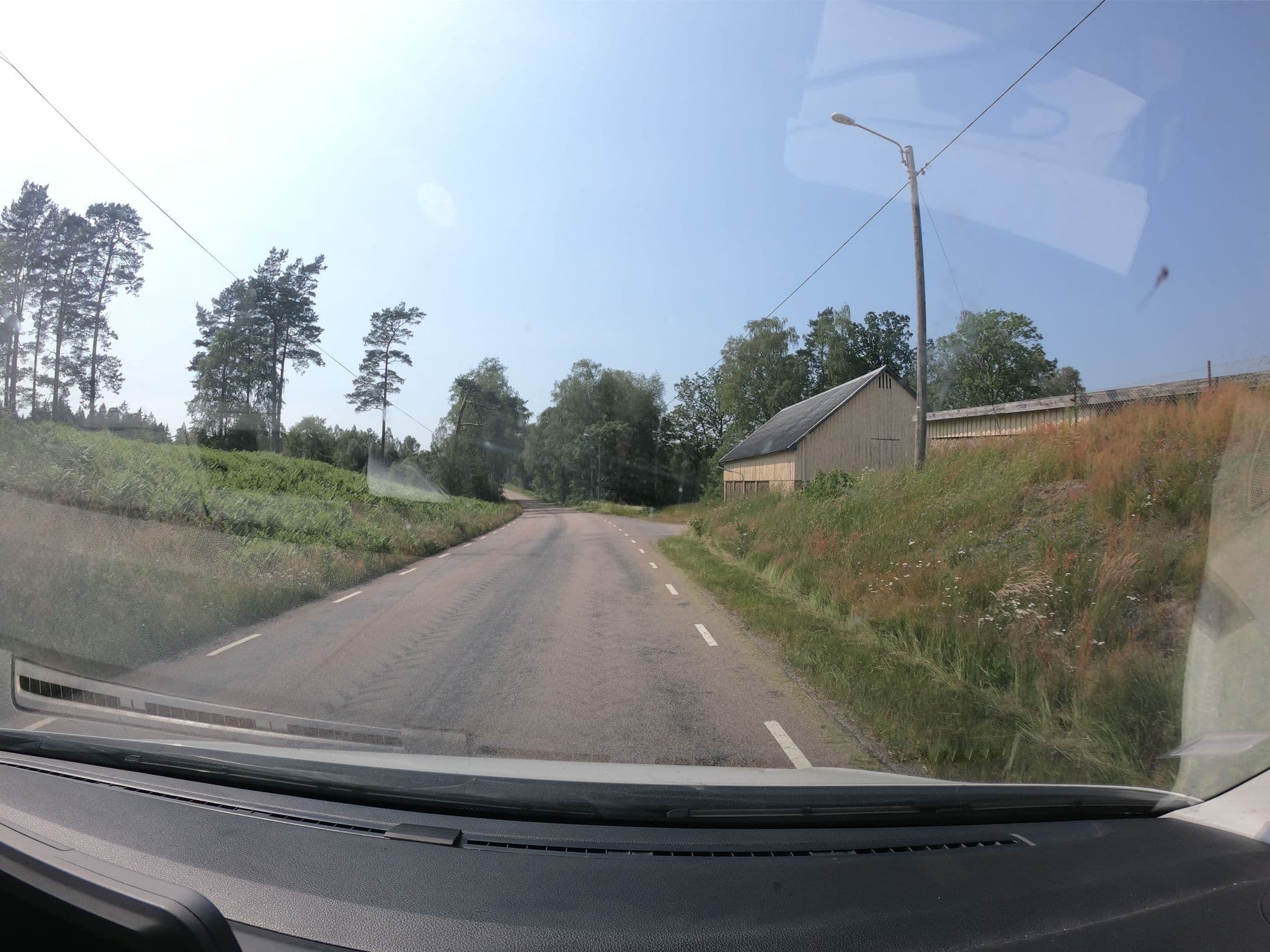 Street view near Höjalens Vandrarhem, Vittsjö — © abuzaidh (CC BY-SA · Mapillary)