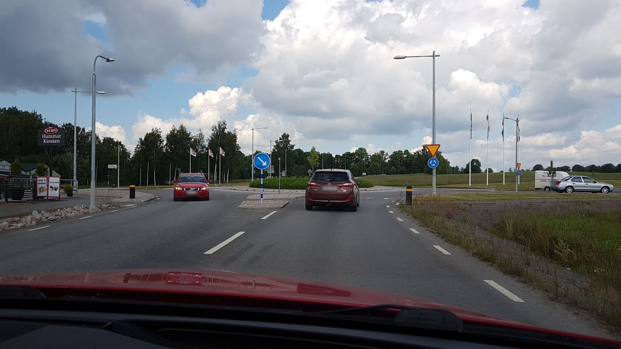 Street view near Hammarskioskens stugby, Hjo — © ainali (CC BY-SA · Mapillary)