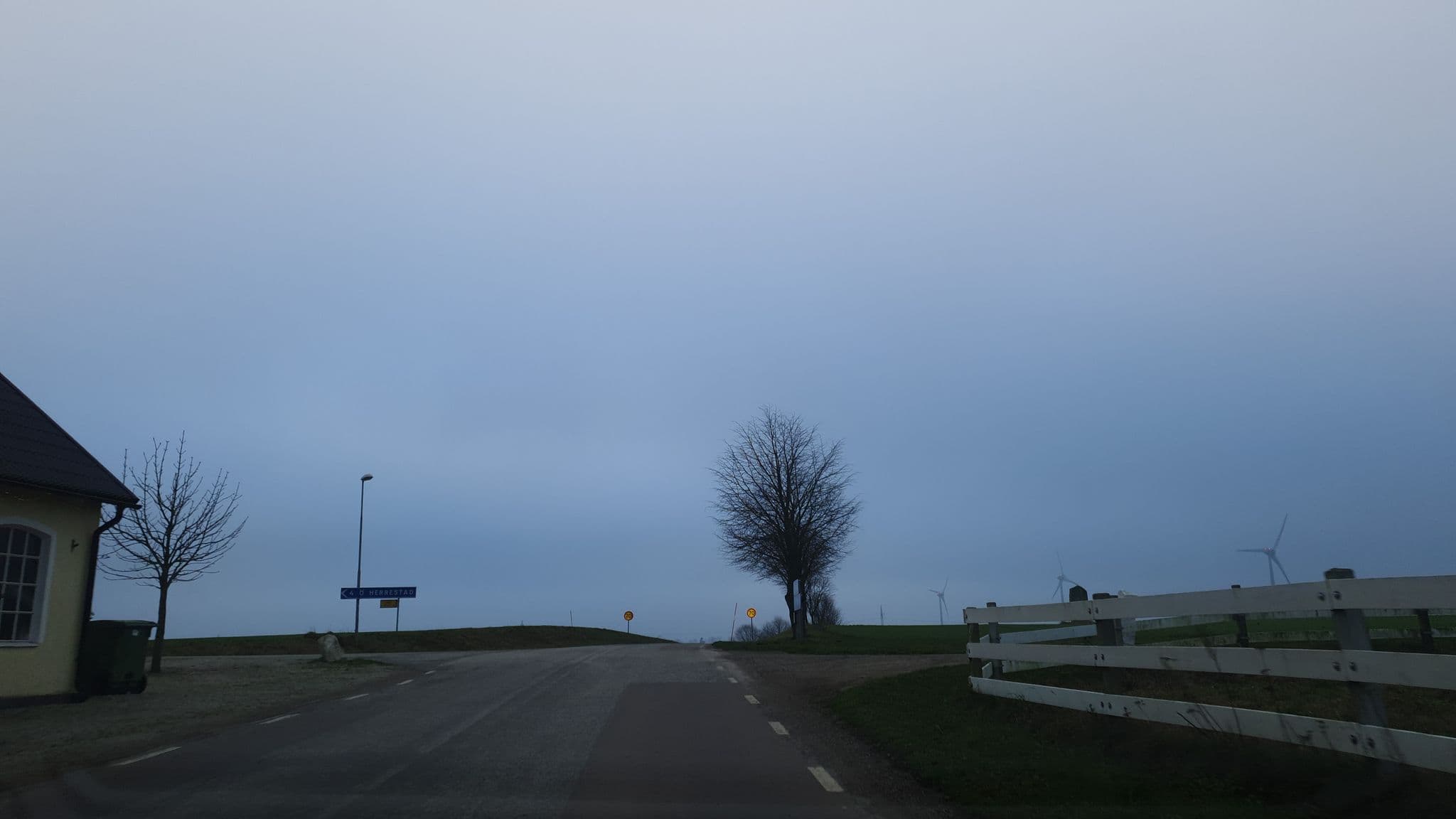 Street view near Smedjan kafé & logi, Gärsnäs — © jopparn (CC BY-SA · Mapillary)