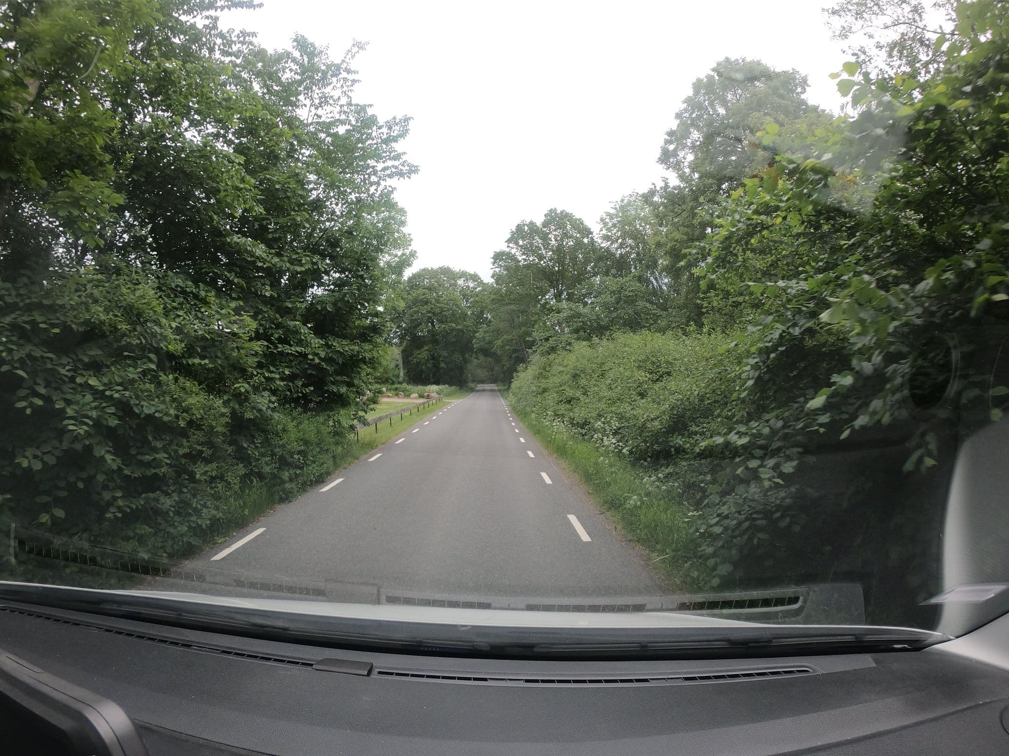Street view near Klåveröds vandrarhem, Ljungbyhed — © abuzaidh (CC BY-SA · Mapillary)