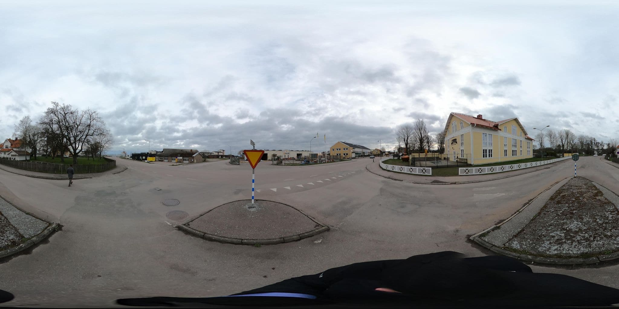Street view near skansen, Färjestaden — © haggen (CC BY-SA · Mapillary)