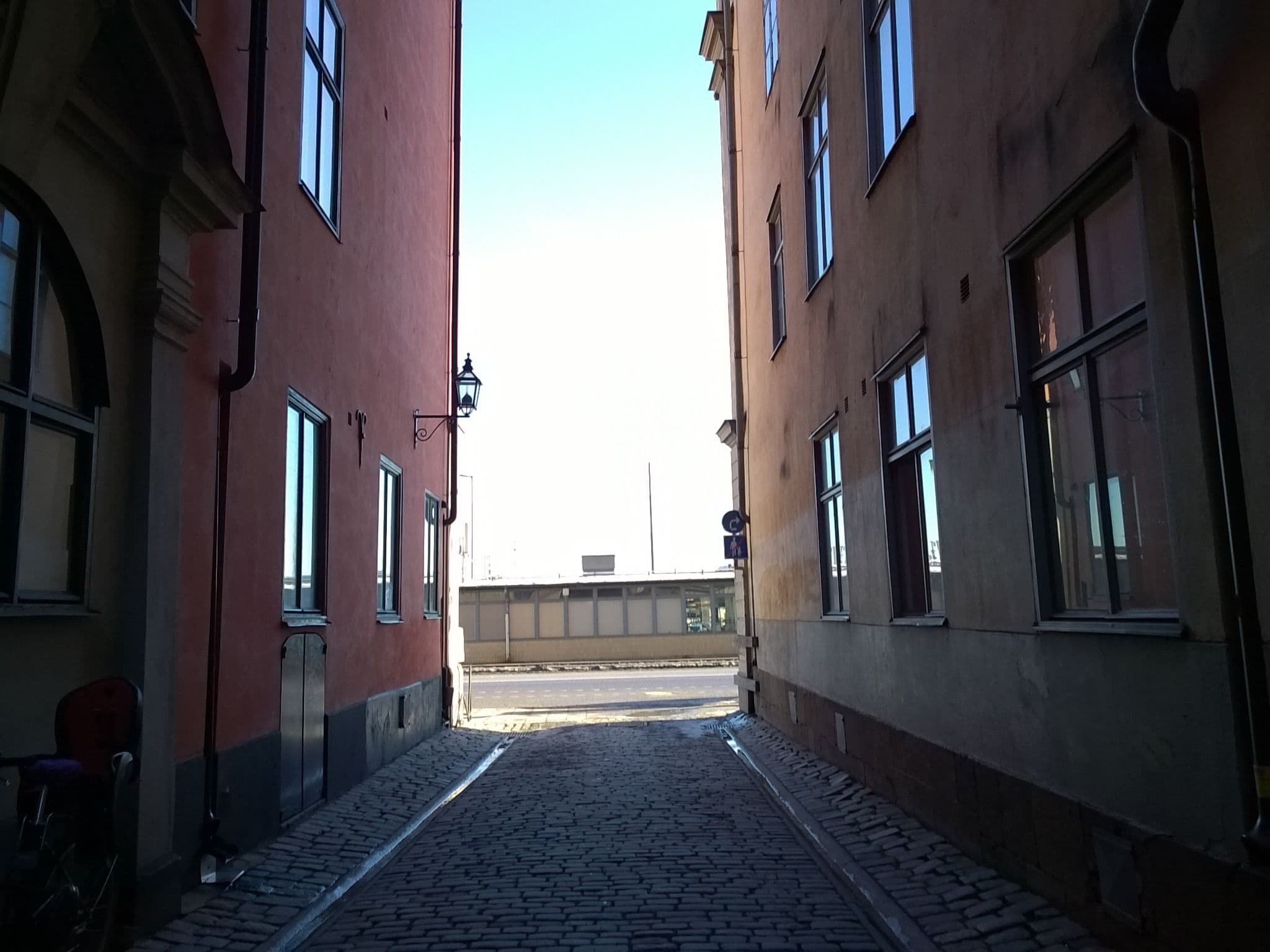 Street view near Skeppsbron, Gamla Stan — © traveller (CC BY-SA · Mapillary)