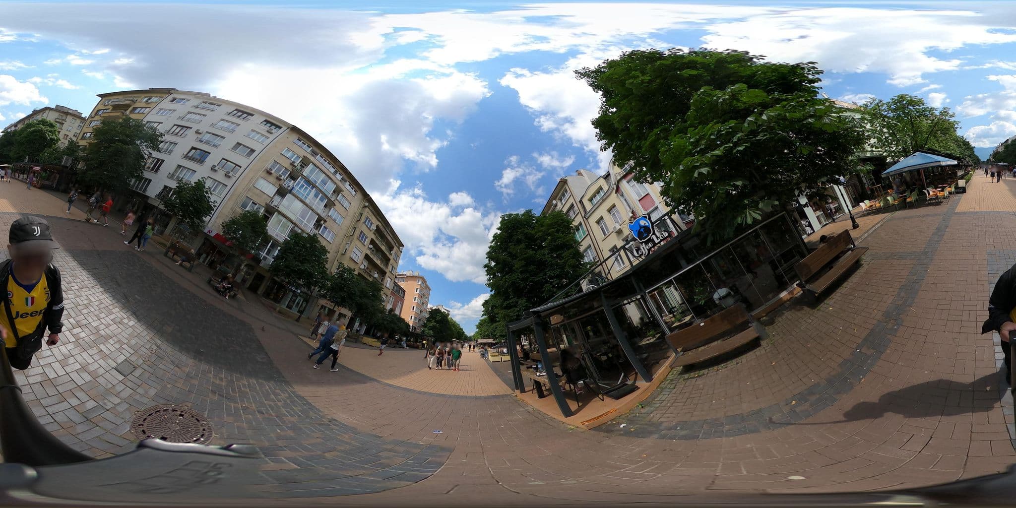 Street view near Green Bar House, Sofia