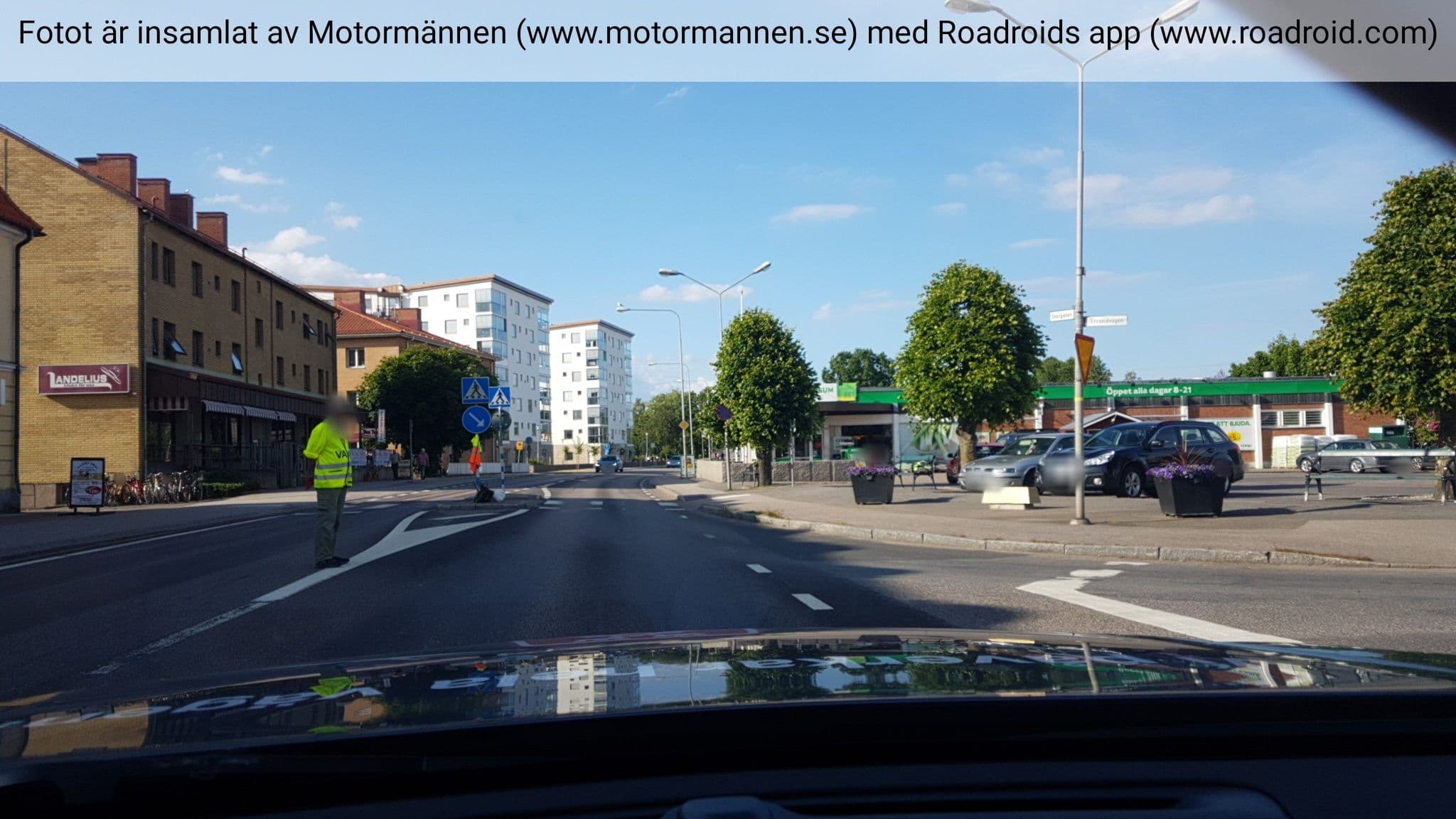 Street view near Hotell Rödesund, Karlsborg — © roadroid (CC BY-SA · Mapillary)