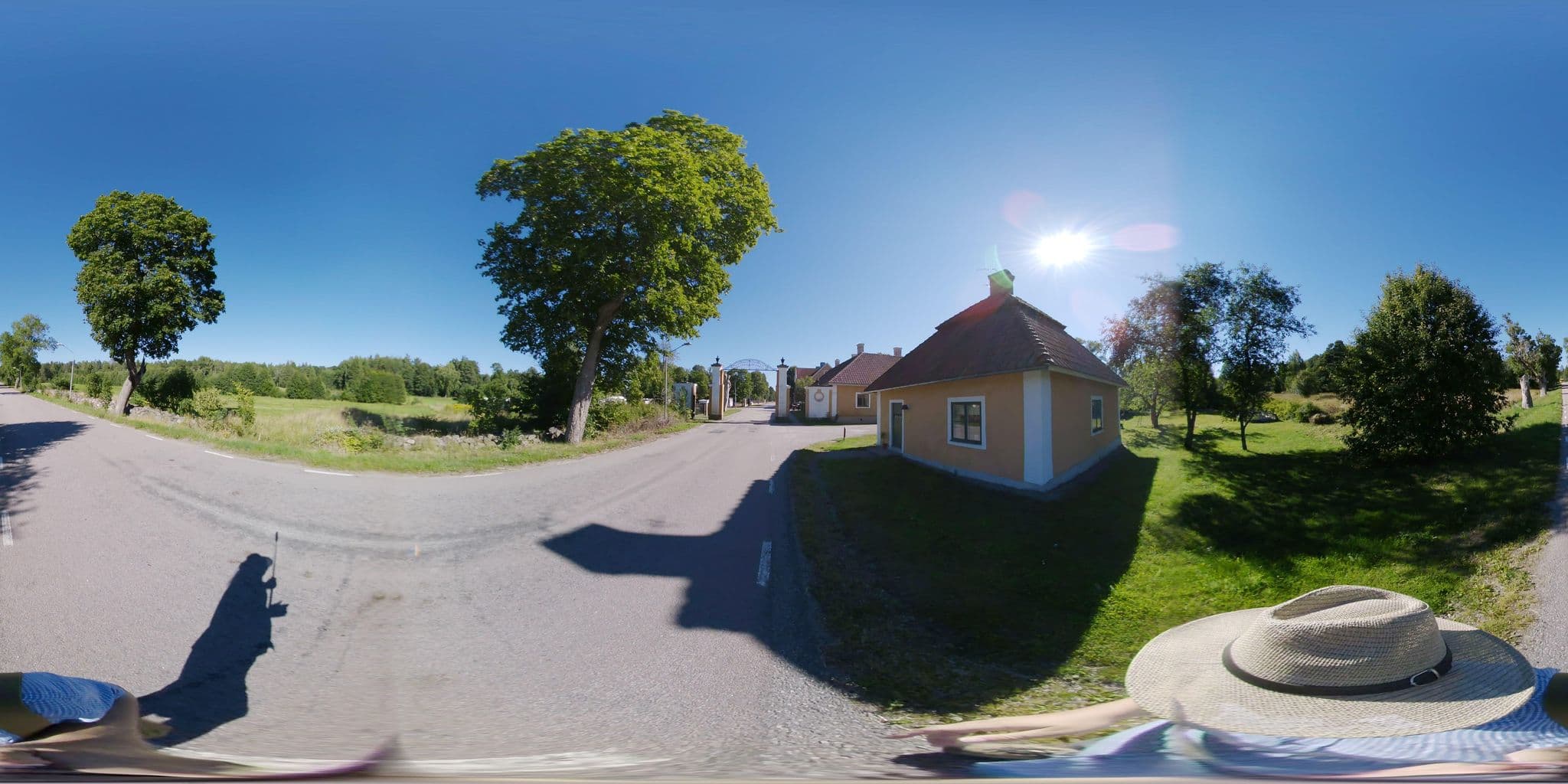 Street view near Gamla Brukshandeln, Karlholmsbruk — © bruno360 (CC BY-SA · Mapillary)