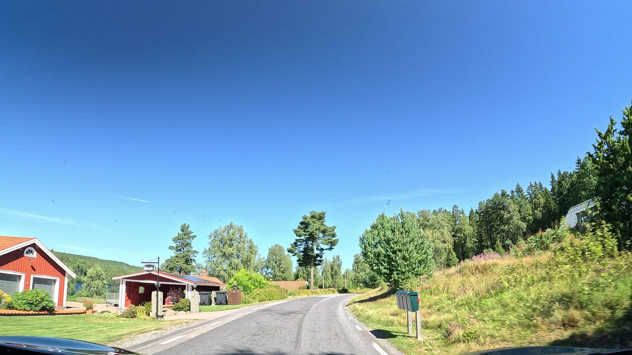 Street view near Sjöanas 3, Rottne — © thewizard (CC BY-SA · Mapillary)
