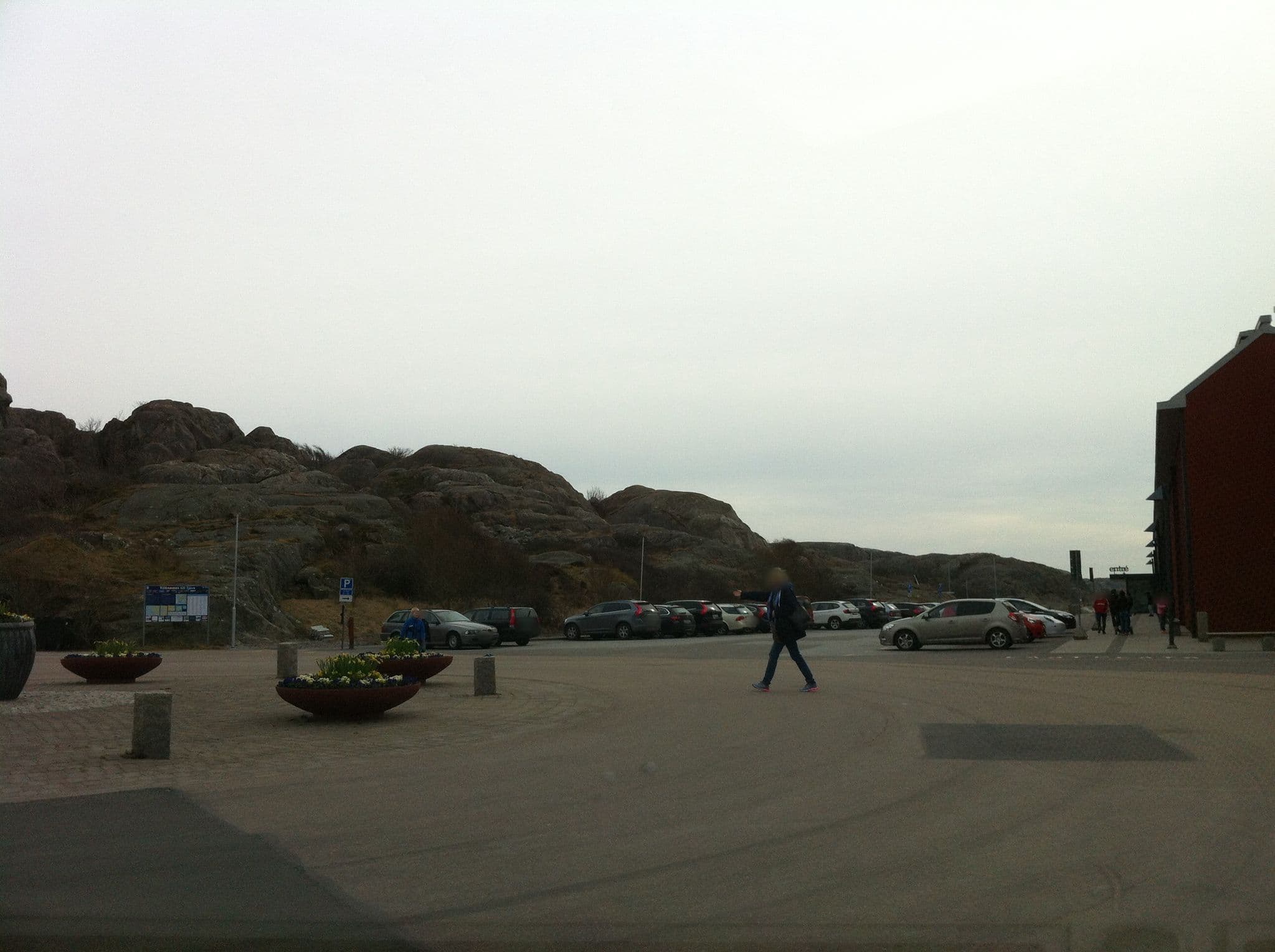 Street view near Hotell Port Sud, Skärhamn — © ugz (CC BY-SA · Mapillary)