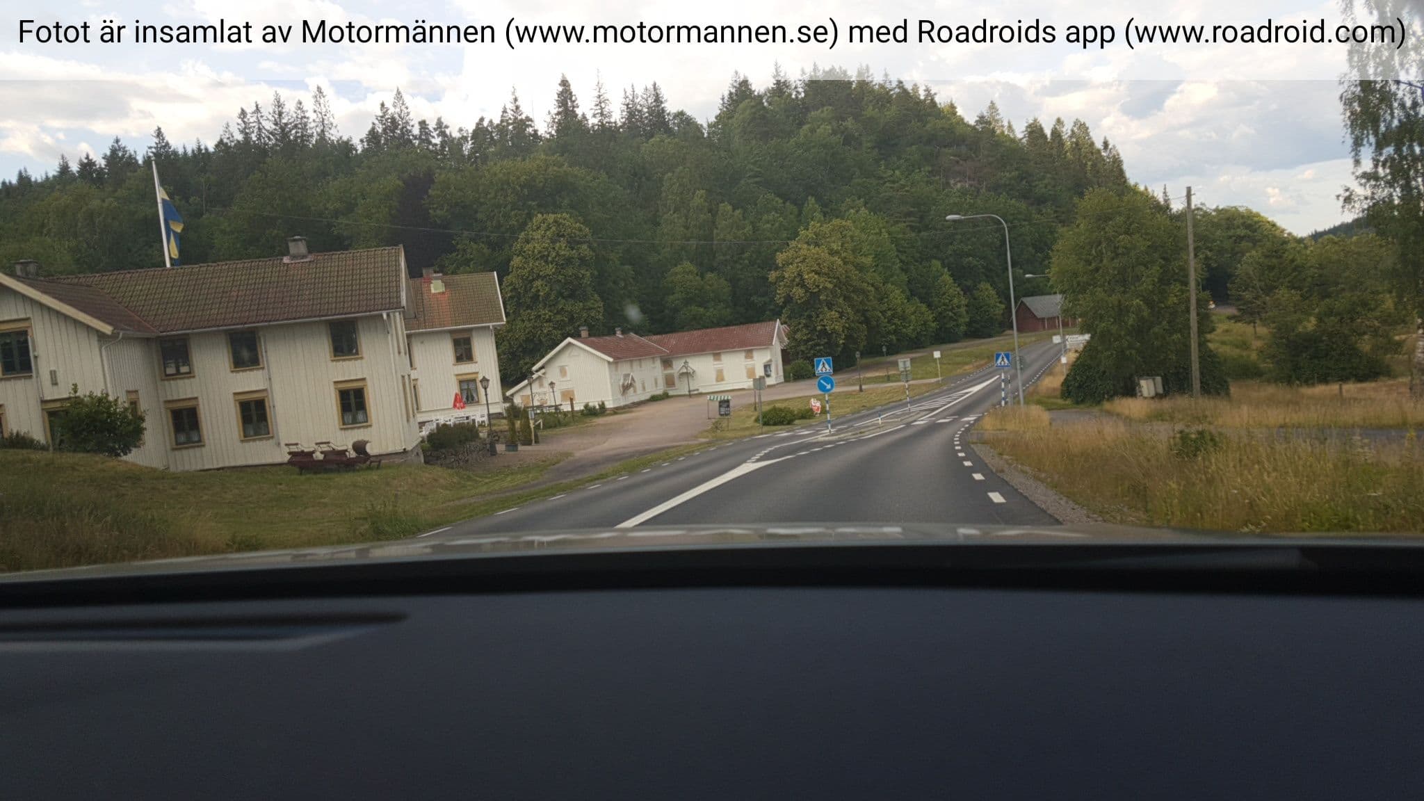 Street view near Hemma på Klev, Smålandsstenar — © roadroid (CC BY-SA · Mapillary)